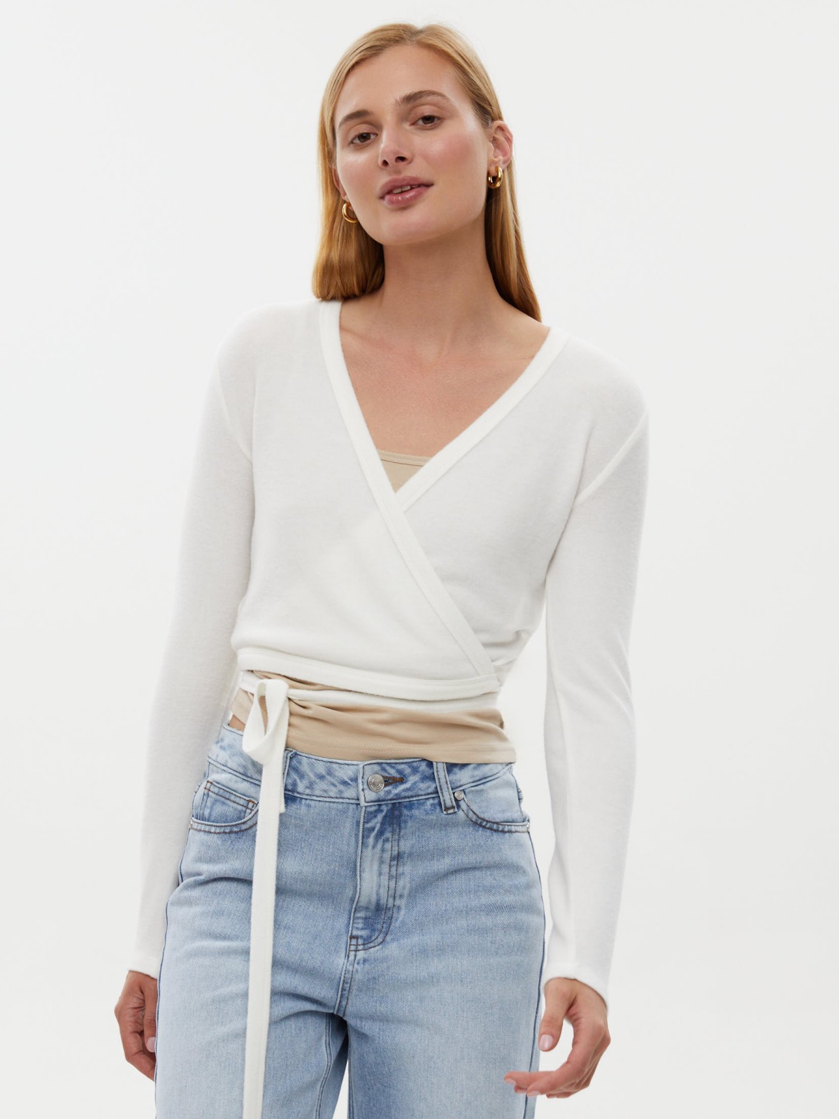 Трикотажный джемпер с запахом