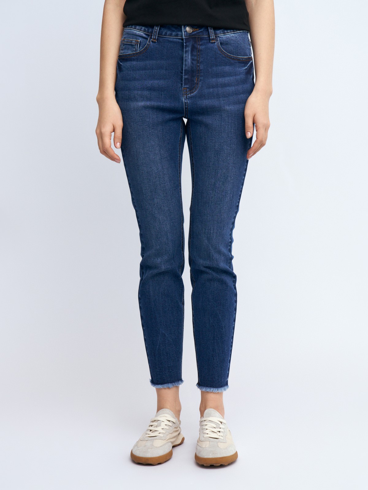 Джинсы силуэта Skinny с бахромой