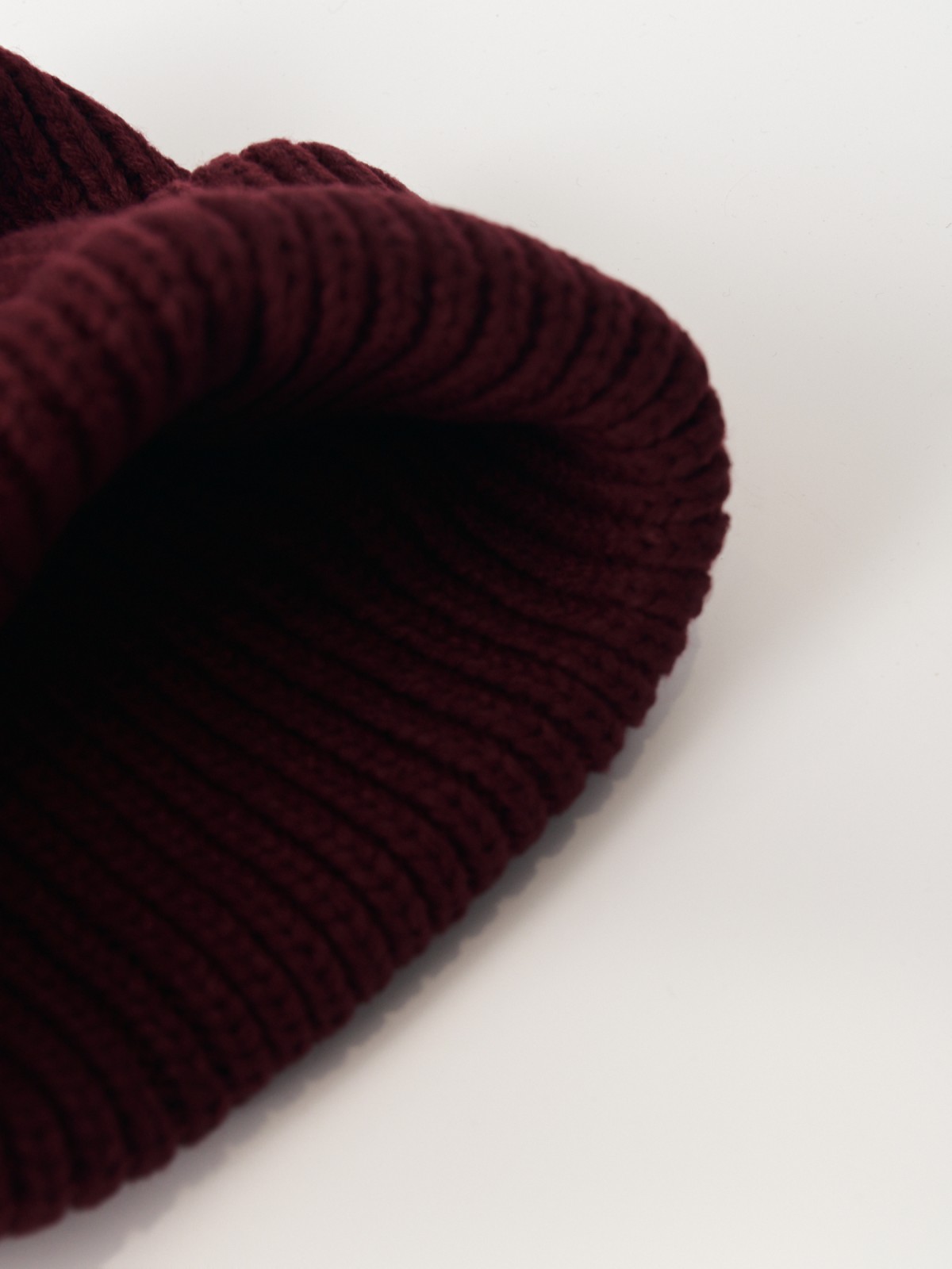 Вязаная шапка-бини