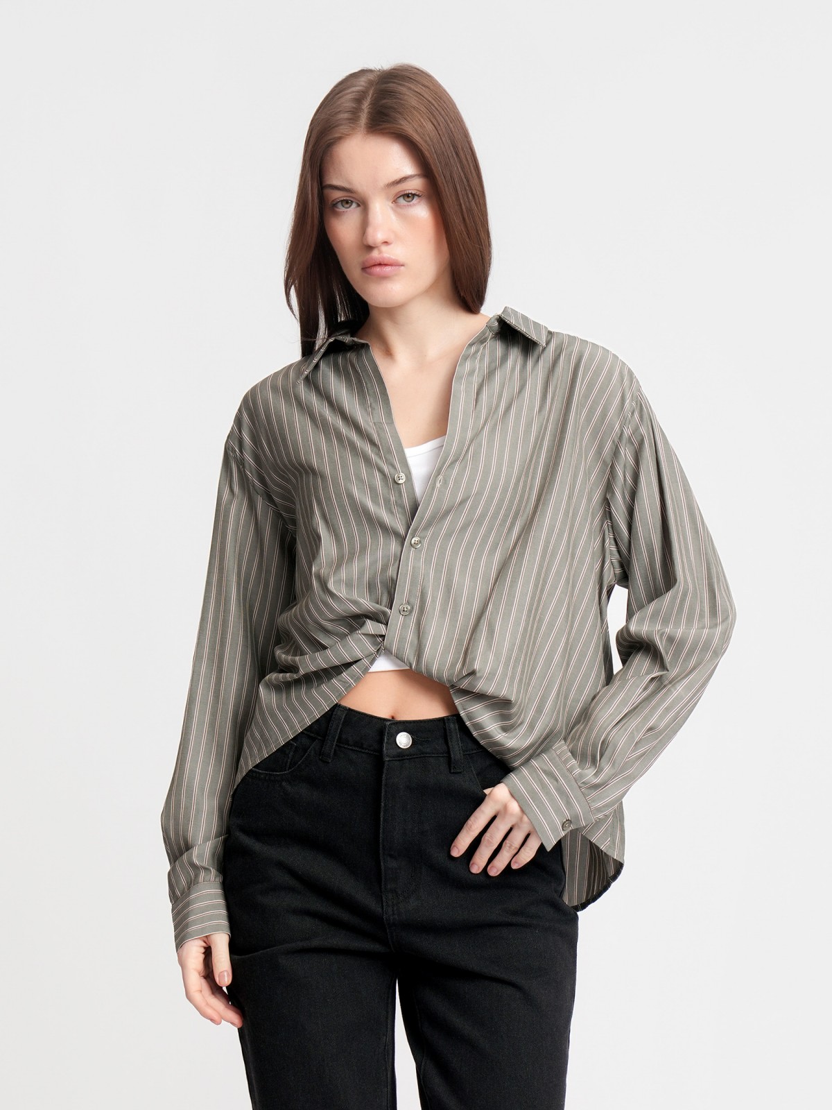 Блузка с  длинными рукавами