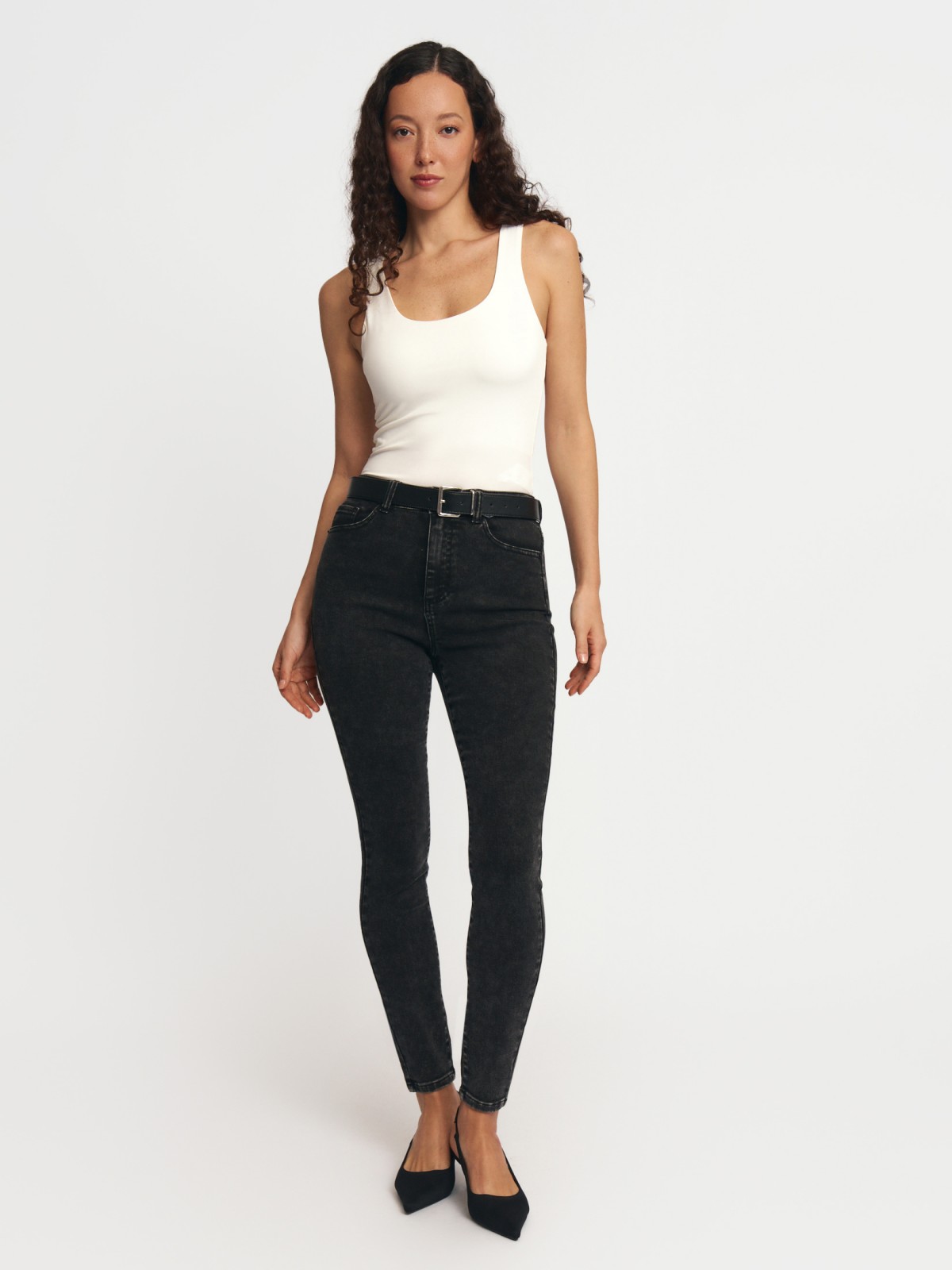 Бесшовный топ-майка без рукавов