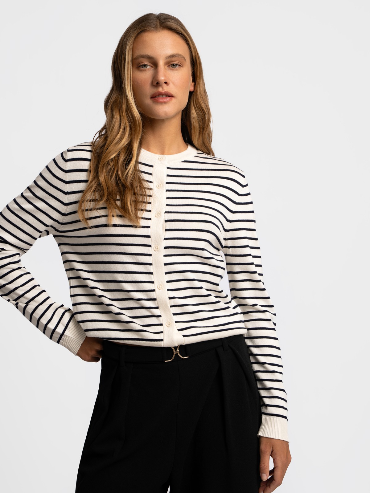 Кардиган-жакет в полоску на пуговицах