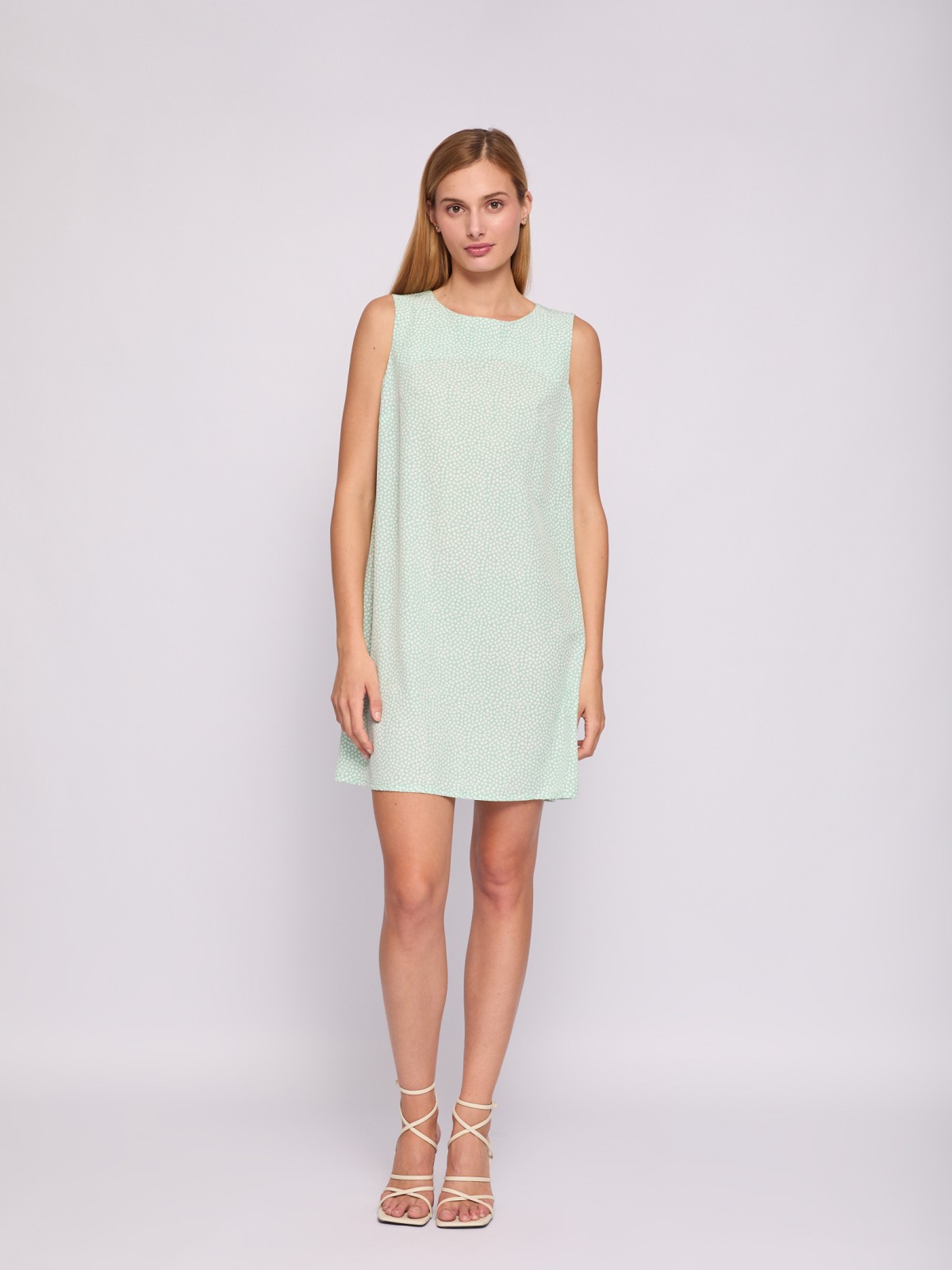 Платье мини без рукавов с вырезом на спине zolla 024238262232, цвет светло-зеленый, размер XS - фото 1