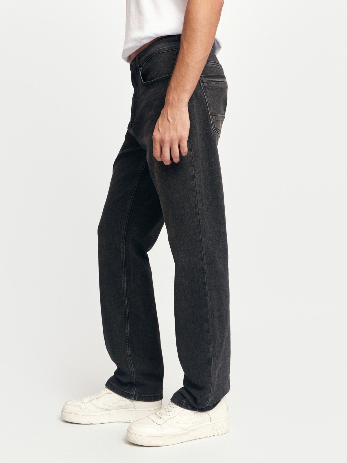 Джинсы прямого фасона