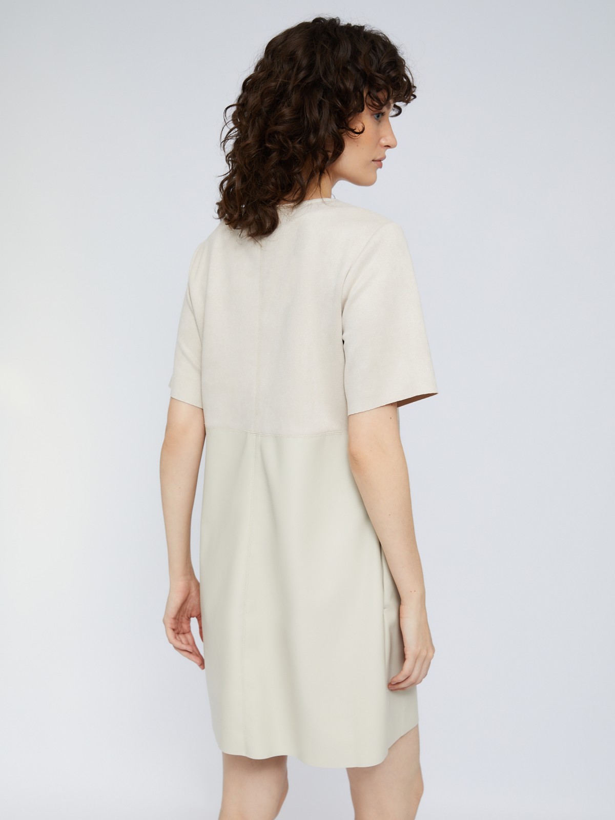 Комбинированное платье-футболка из экокожи и экозамши