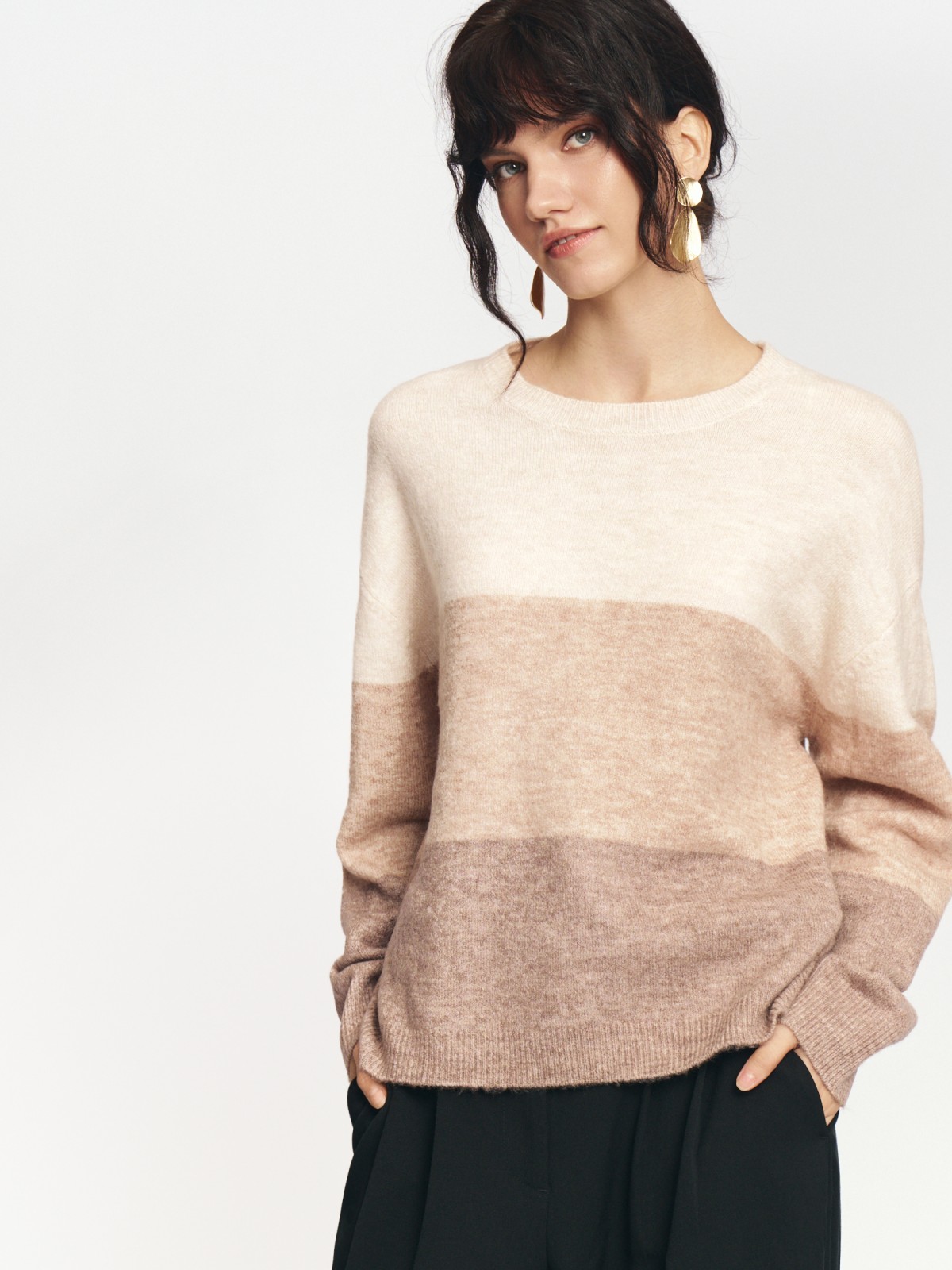 Вязаный джемпер в стиле колор-блок