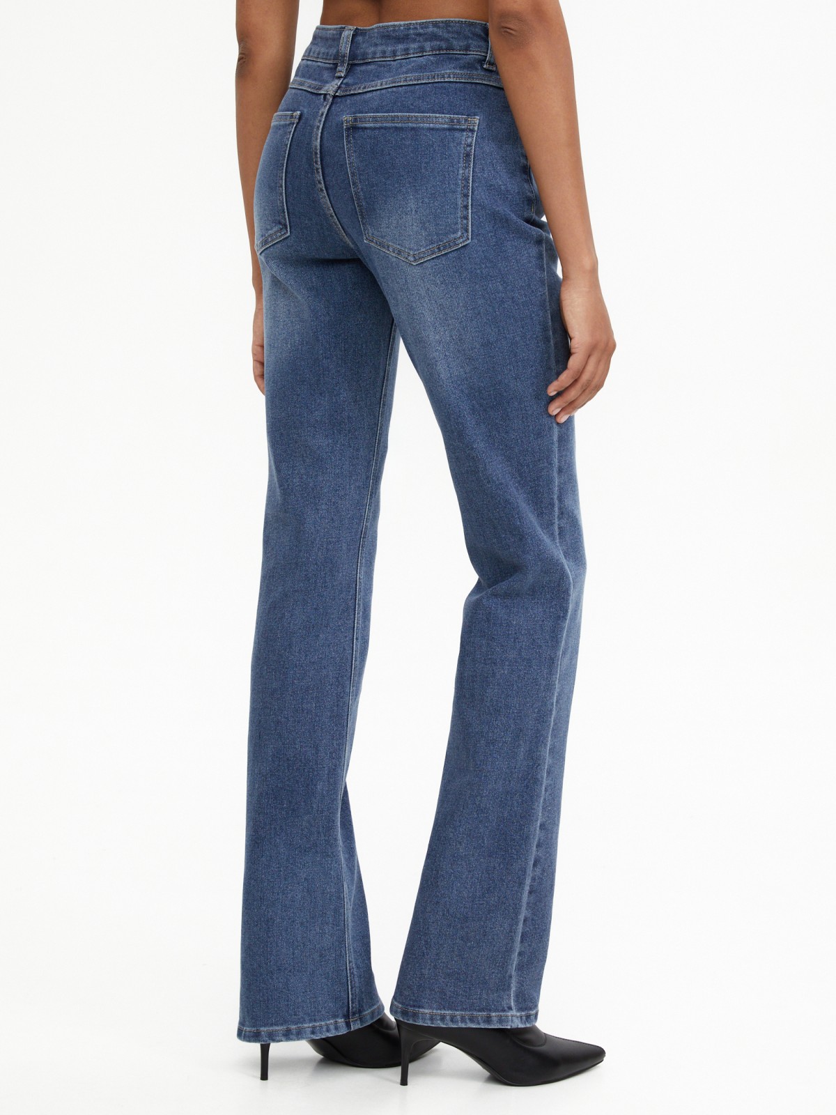 Джинсы силуэта Bootcut с низкой посадкой