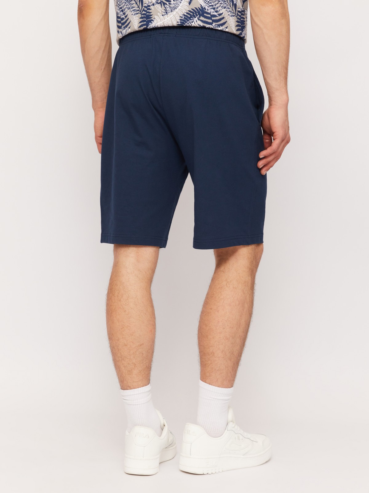 Трикотажные шорты из хлопка на резинке