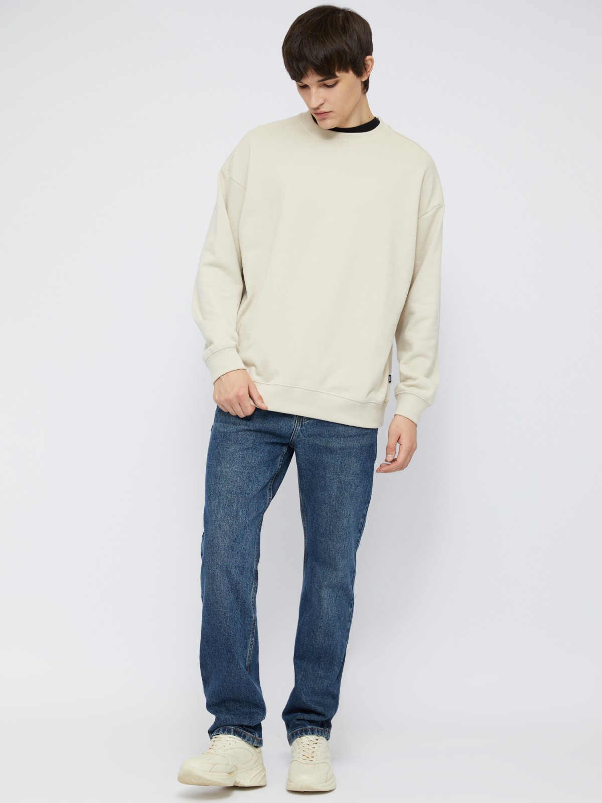 Однотонный оверсайз свитшот с длинным рукавом