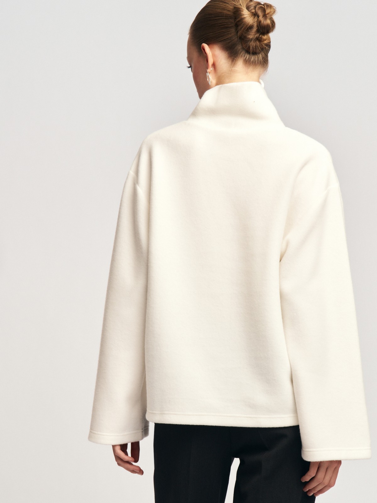 Трикотажная водолазка-свитер