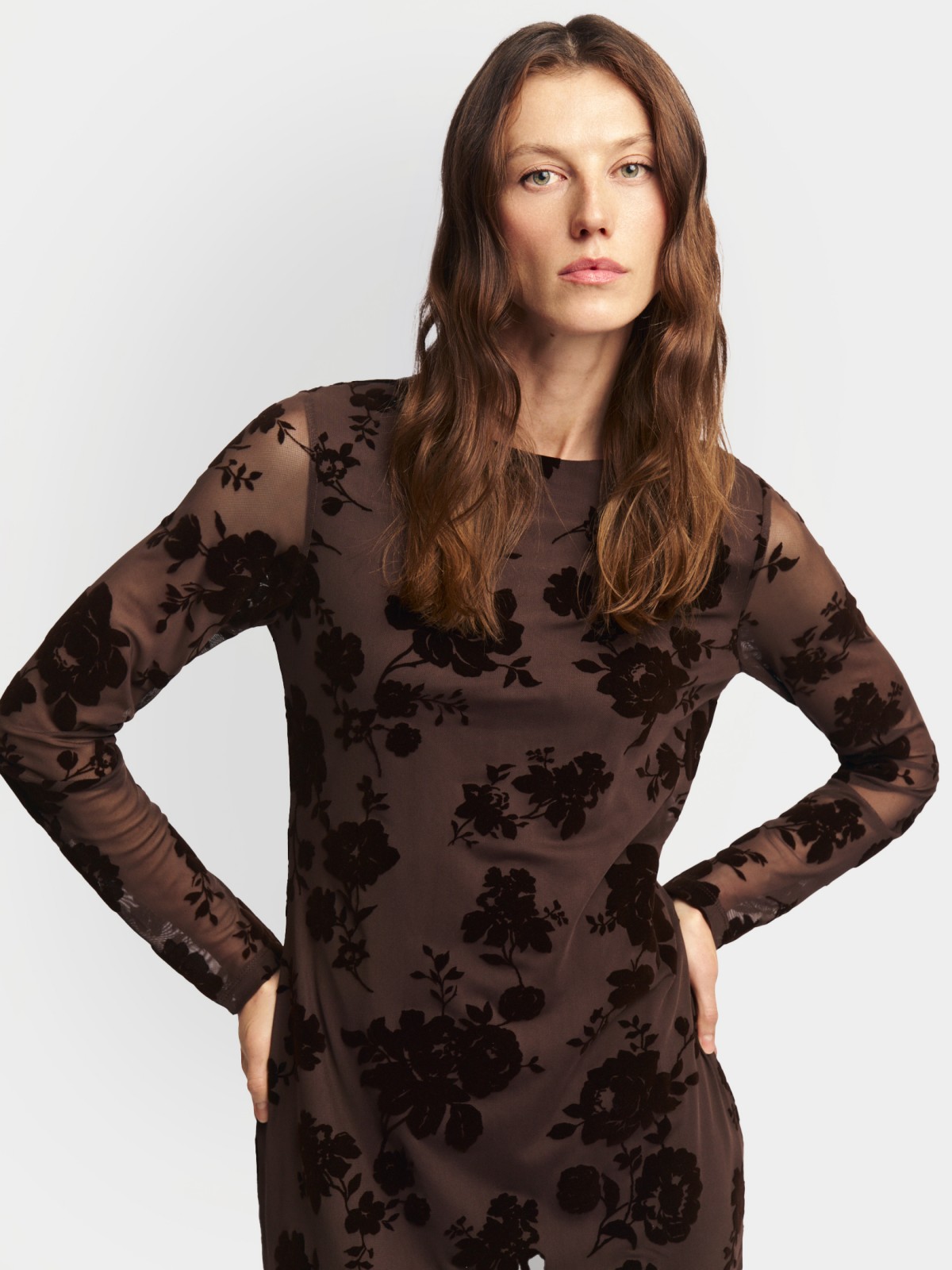 Платье из сетки с цветочным узором