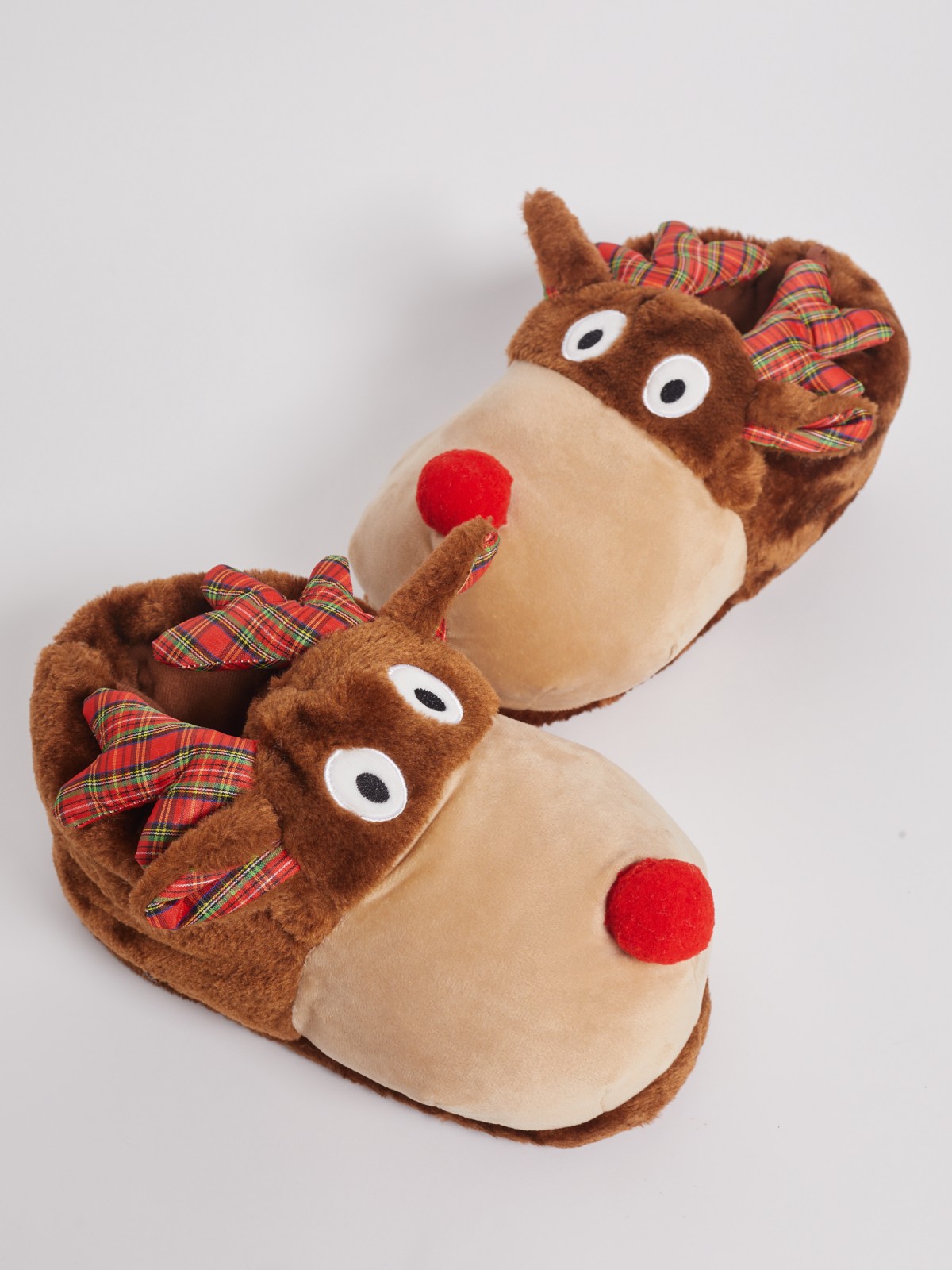 Новогодние домашние тапочки-олени