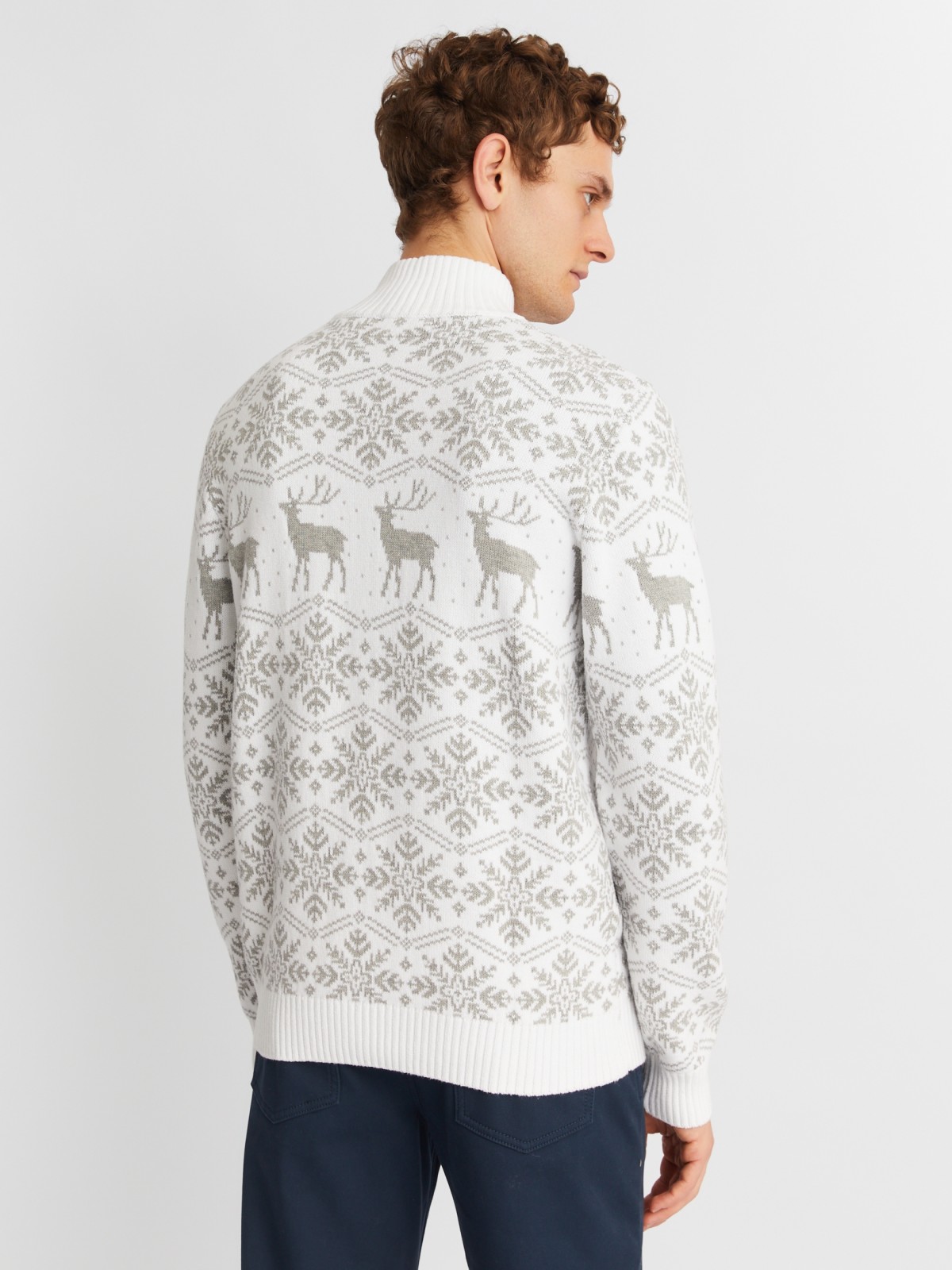 Вязаный свитер с воротником на молнии и скандинавским узором