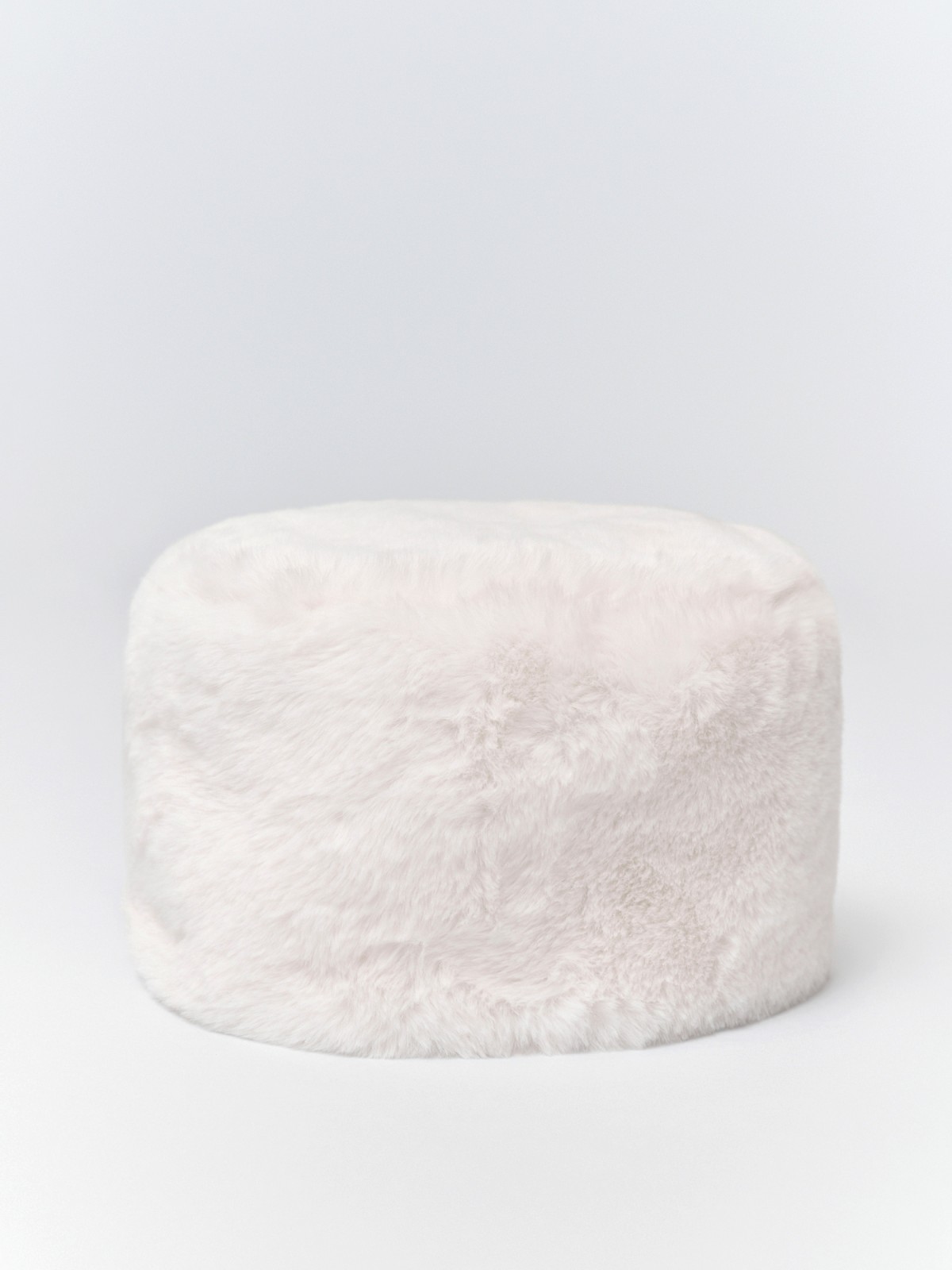 Тёплая шапка из экомеха на синтепоне