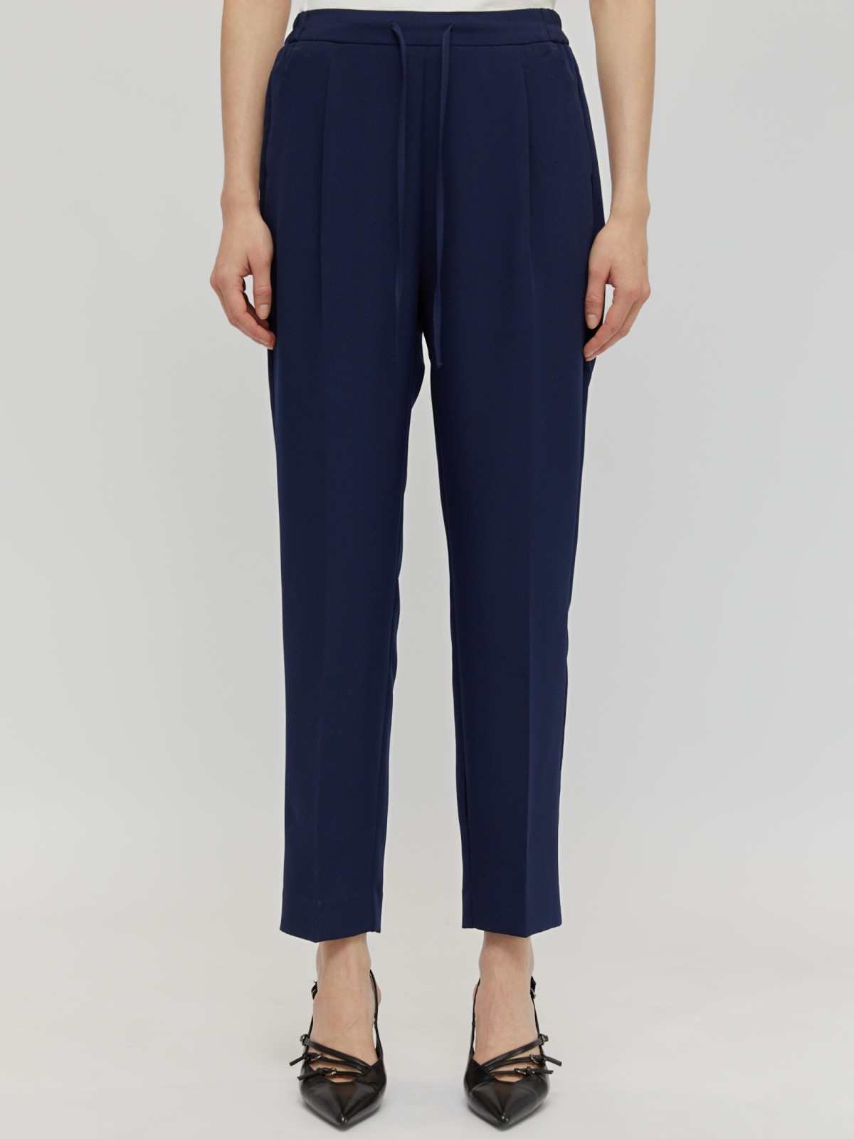 Брюки-джоггеры с поясом на резинке