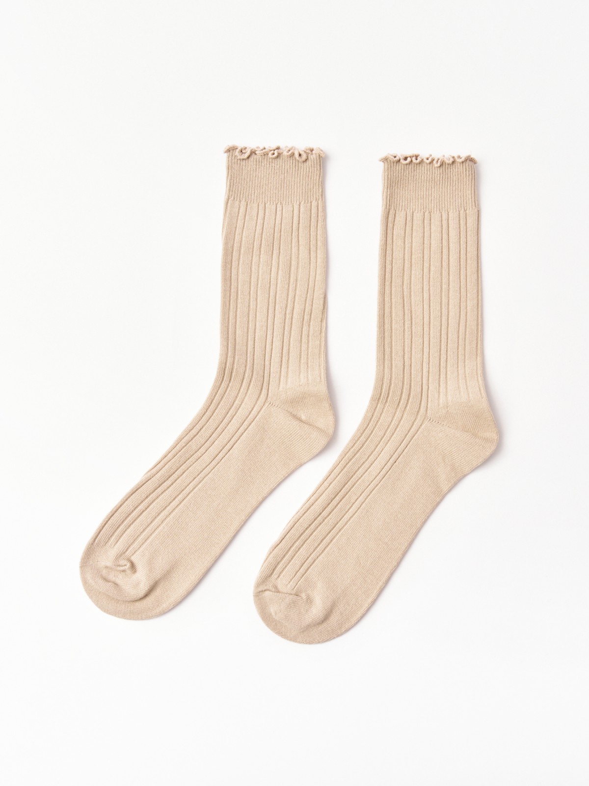 Высокие носки с оборкой