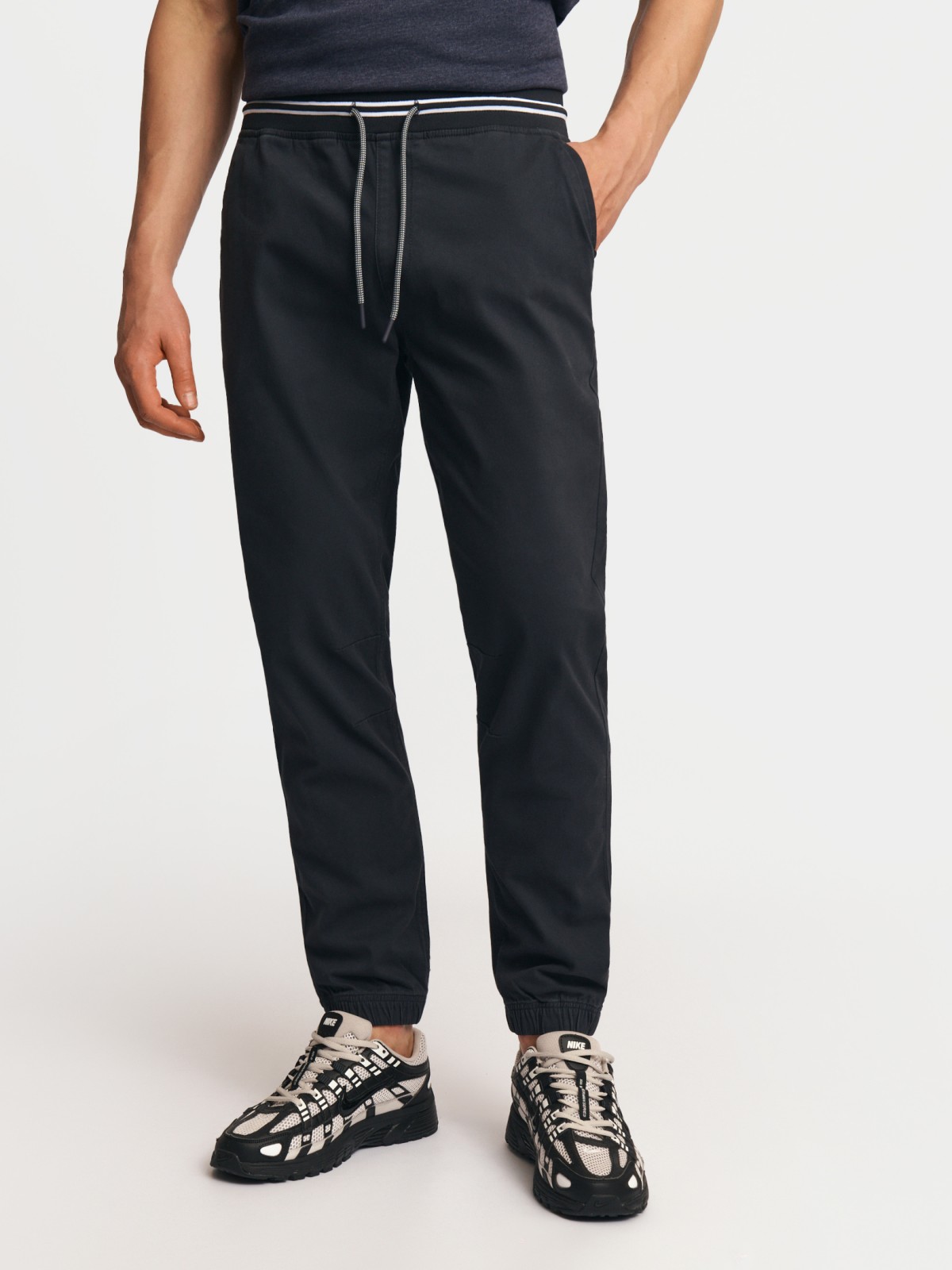 Брюки-джоггеры из хлопка на резинке