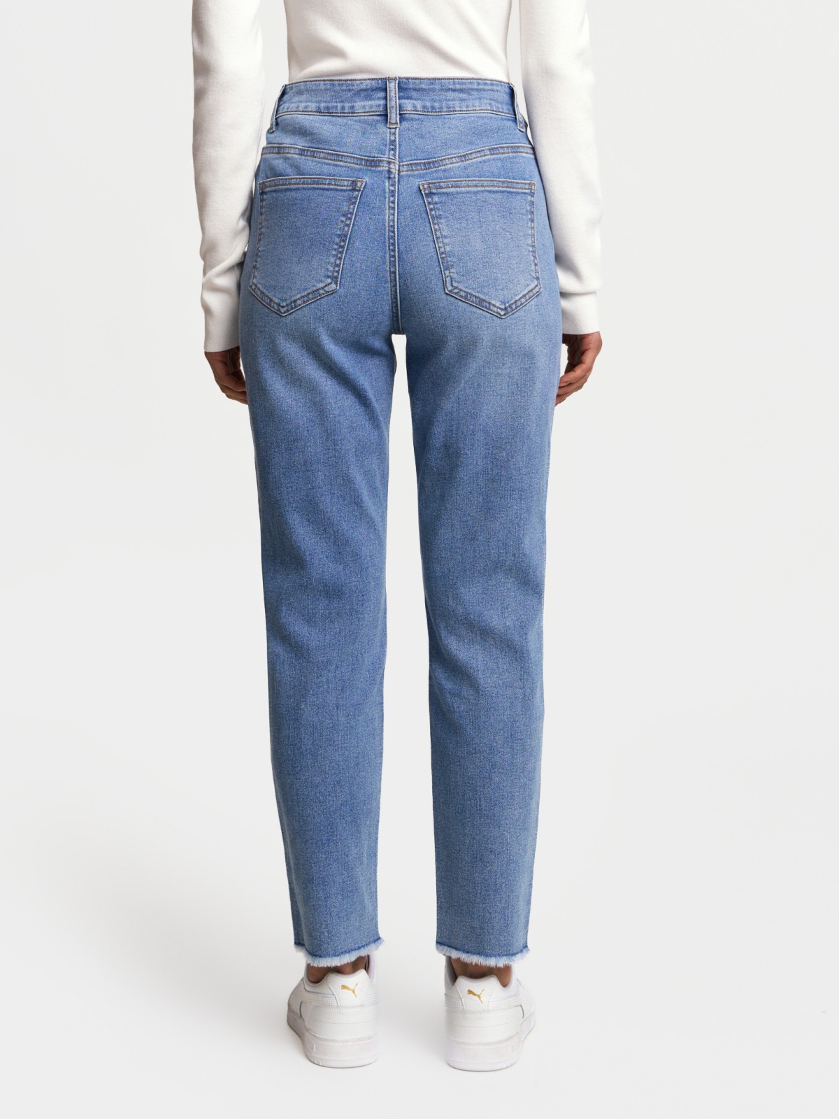 Джинсы силуэта Boyfriend с платком