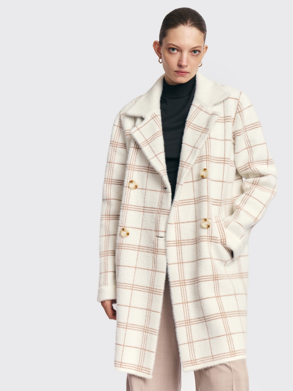 Двубортный кардиган-пальто с узором в клетку