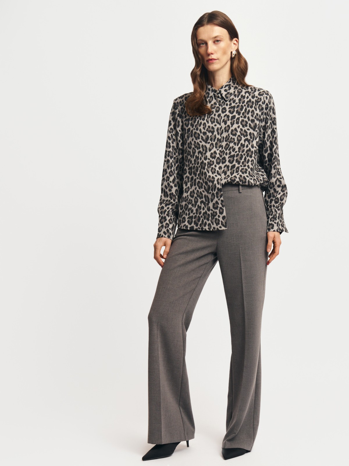 Брюки силуэта Bootcut со стрелками