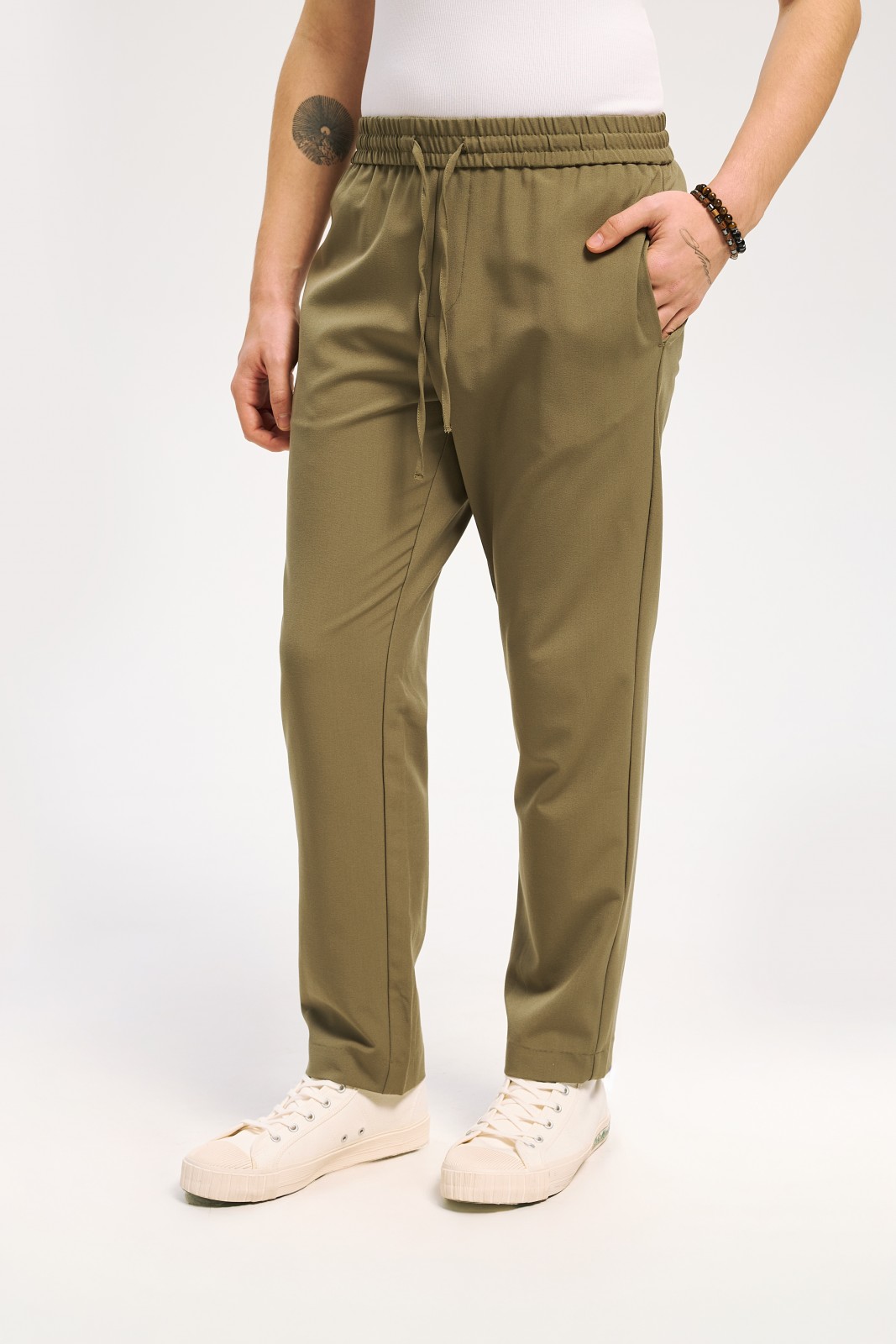 Брюки со стрелками на резинке