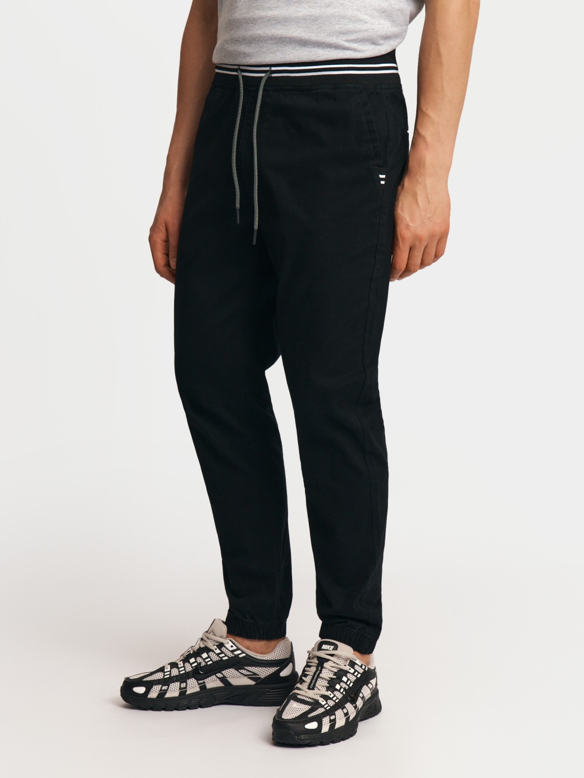 Брюки-джоггеры из хлопка на резинке