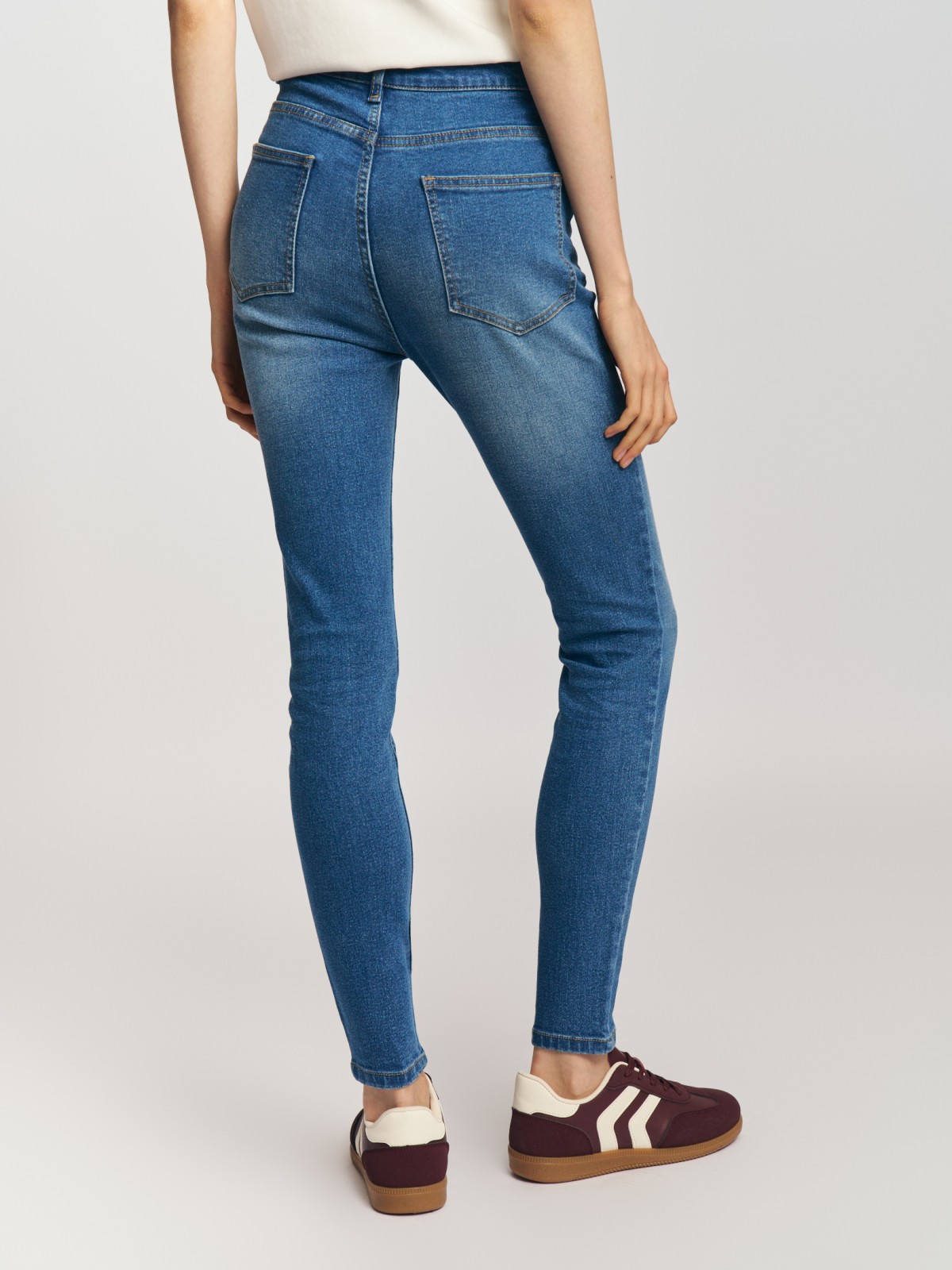 Джинсы силуэта Skinny с высокой посадкой