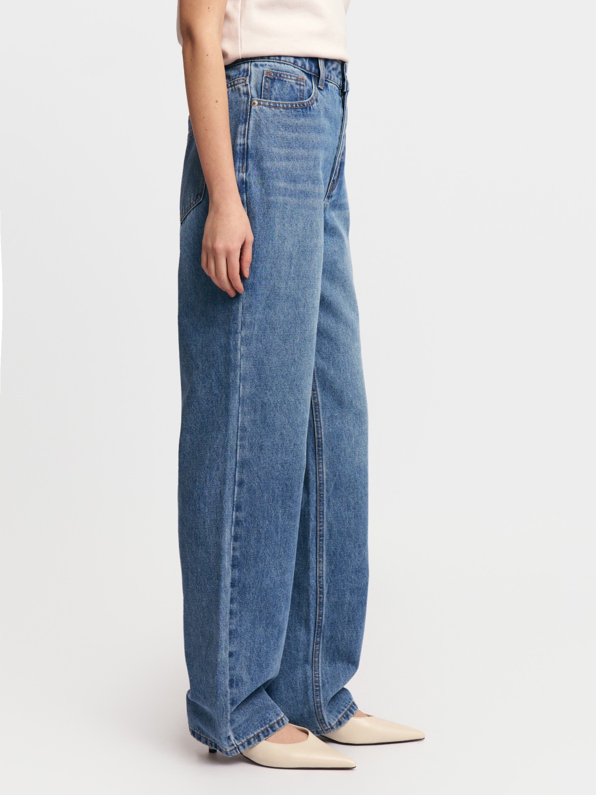 Джинсы прямого силуэта с высокой посадкой