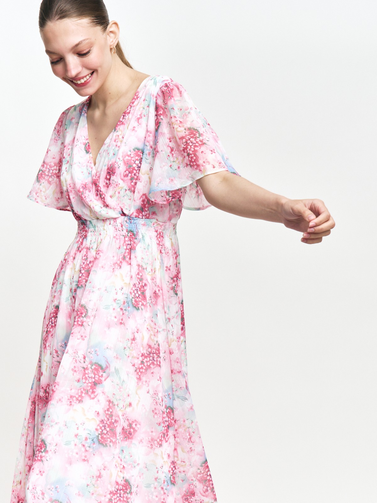 Шифоновое платье с цветочным принтом и люрексом