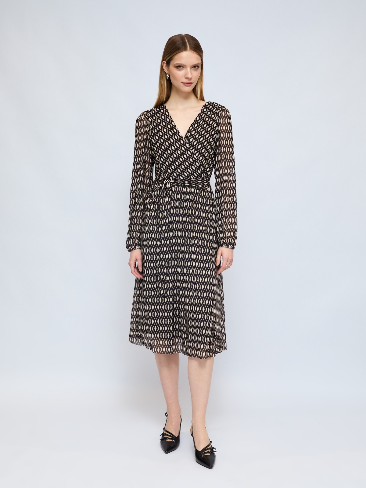 Платье миди из сетки с вырезом на запах и принтом