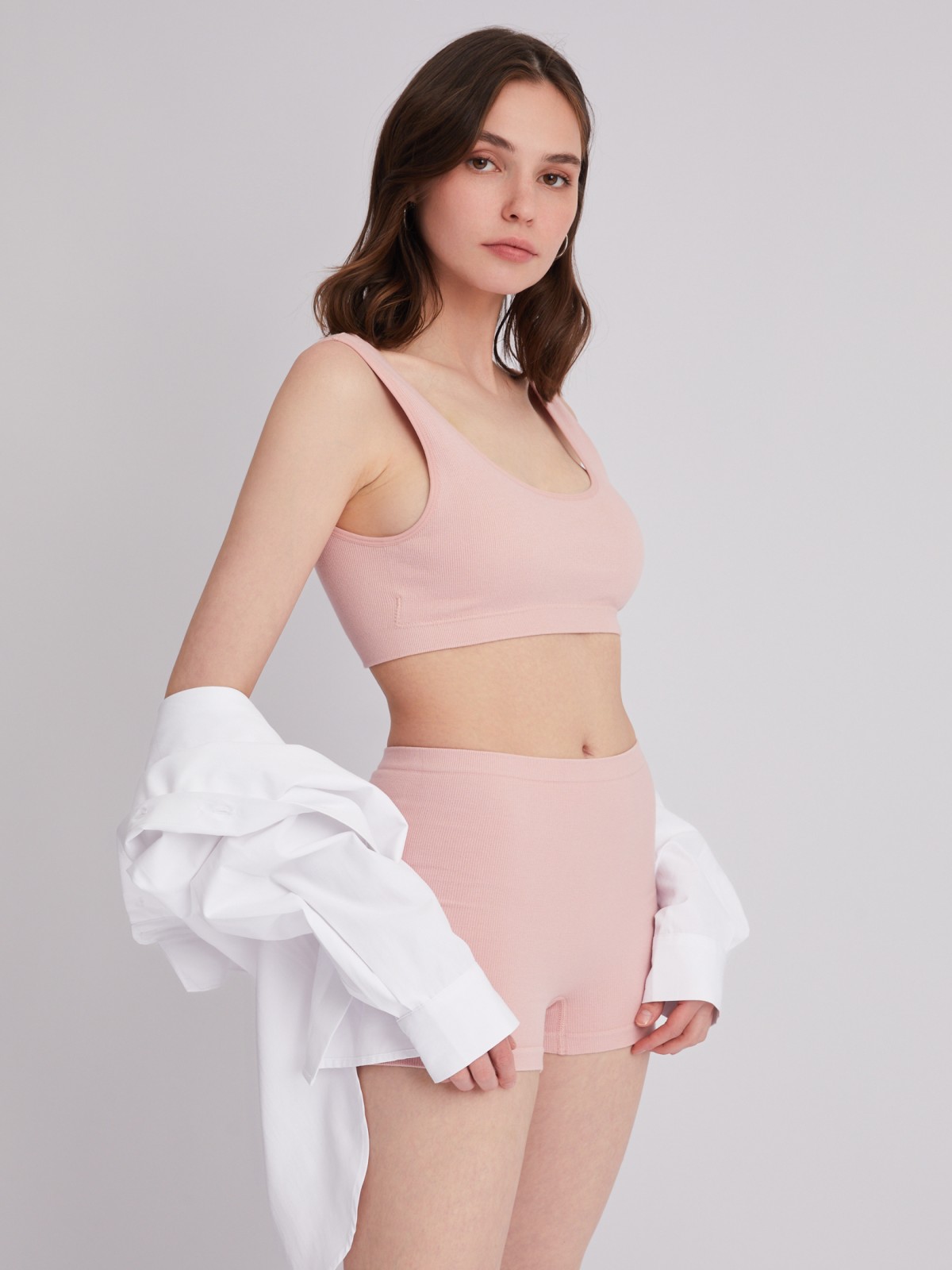 Бельевой кроп-топ на широких бретелях