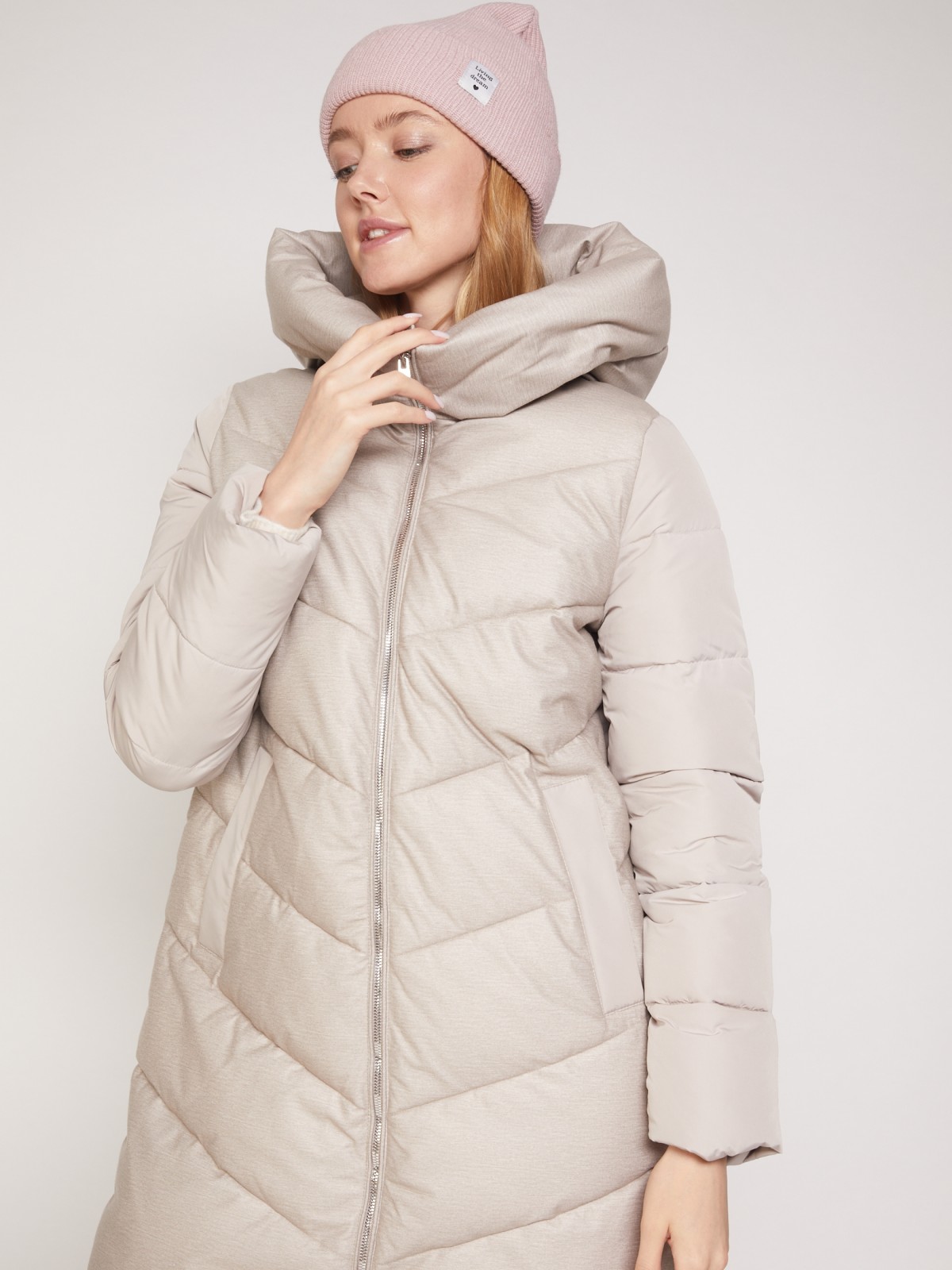 Тёплое стёганое пальто с капюшоном