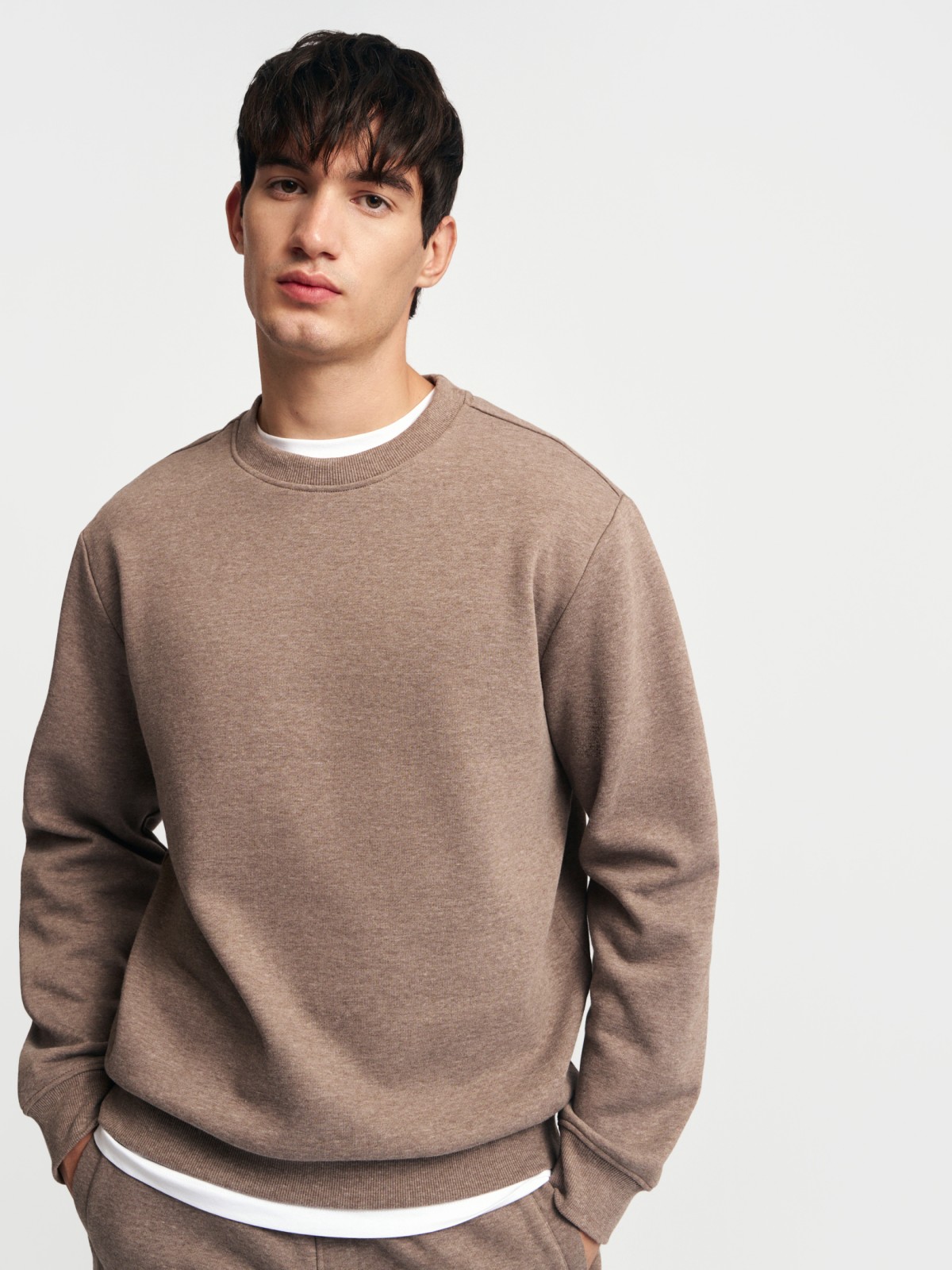 Утеплённый свитшот прямого кроя с длинным рукавом