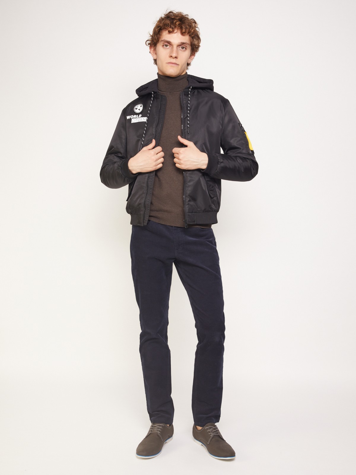 Куртка-бомбер с капюшоном Куртка-бомбер с капюшоном