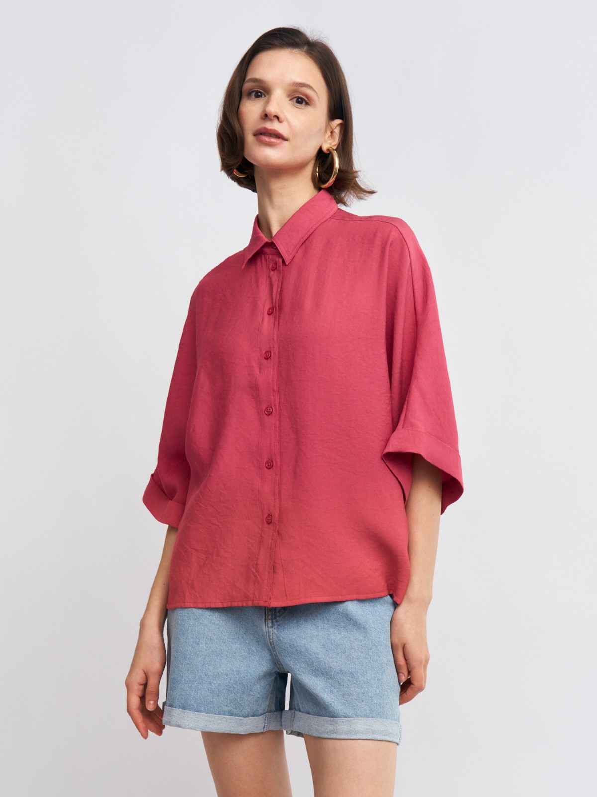 Рубашка из вискозы с коротким рукавом