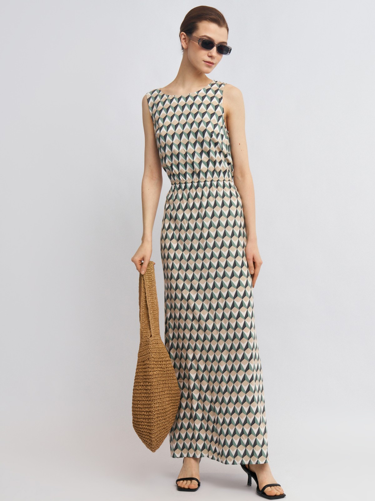 Платье макси без рукавов с разрезами и поясом