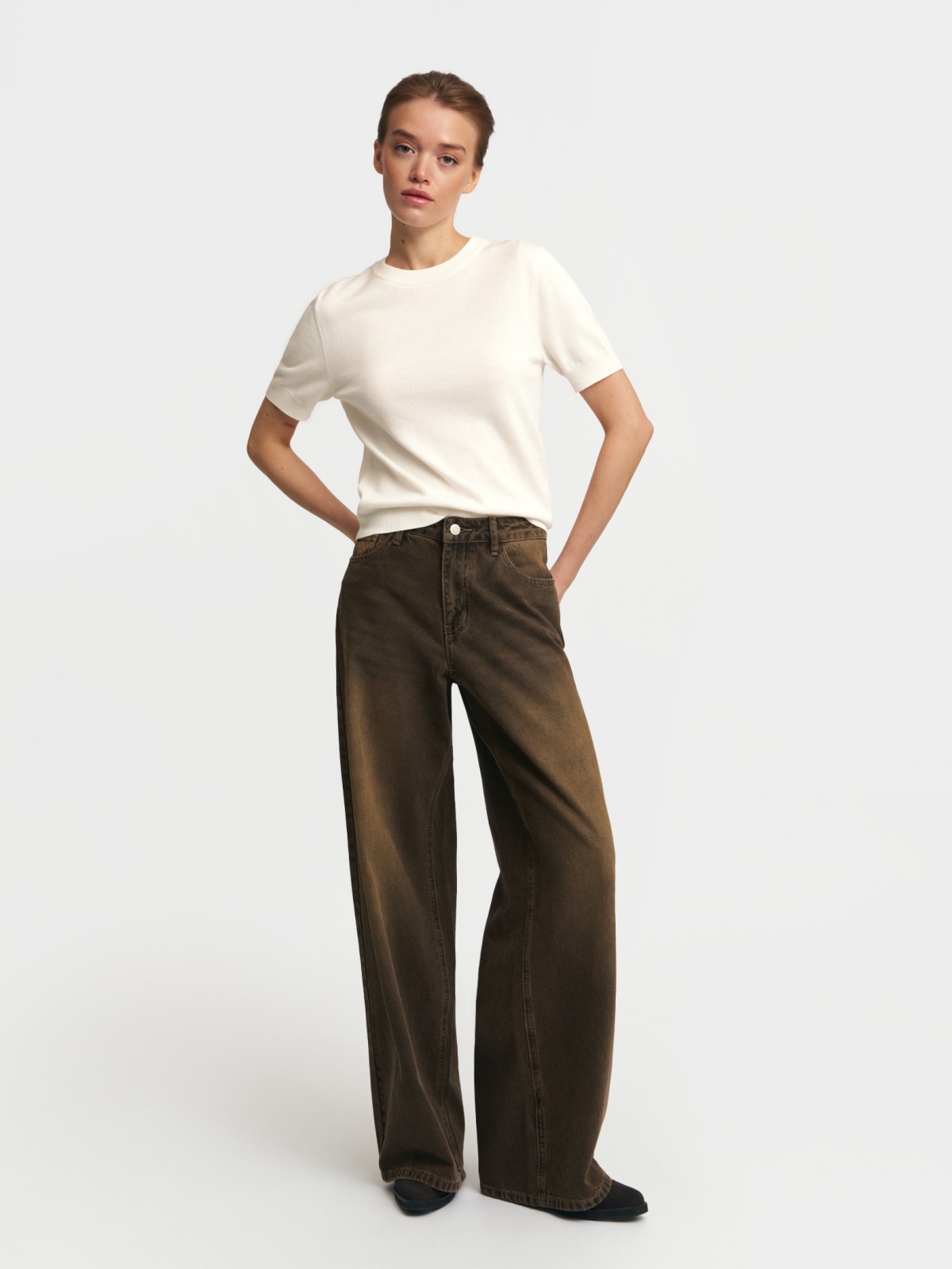 Трикотажный джемпер с коротким рукавом