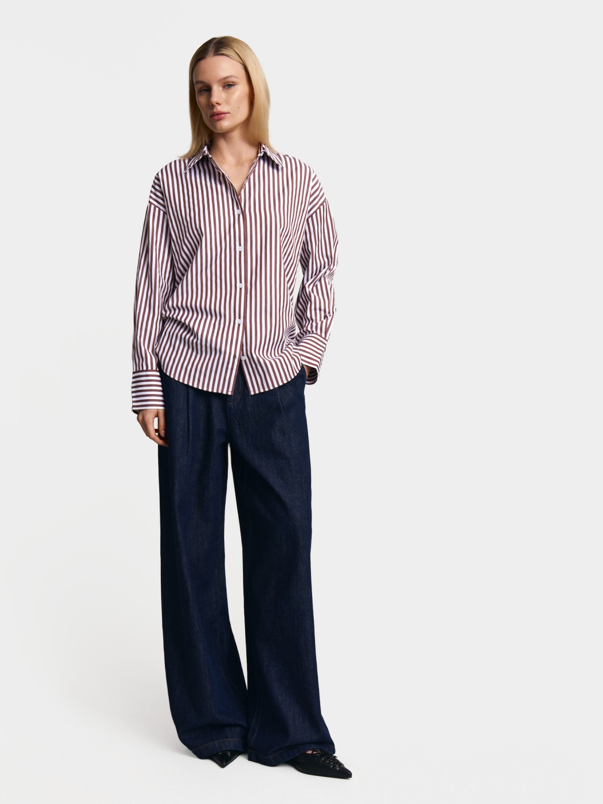 Рубашка оверсайз силуэта с узором в полоску