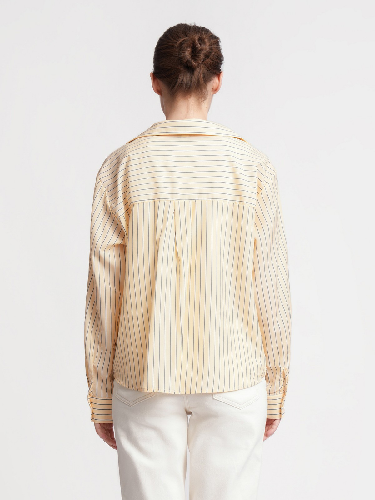 Блузка с  длинными рукавами