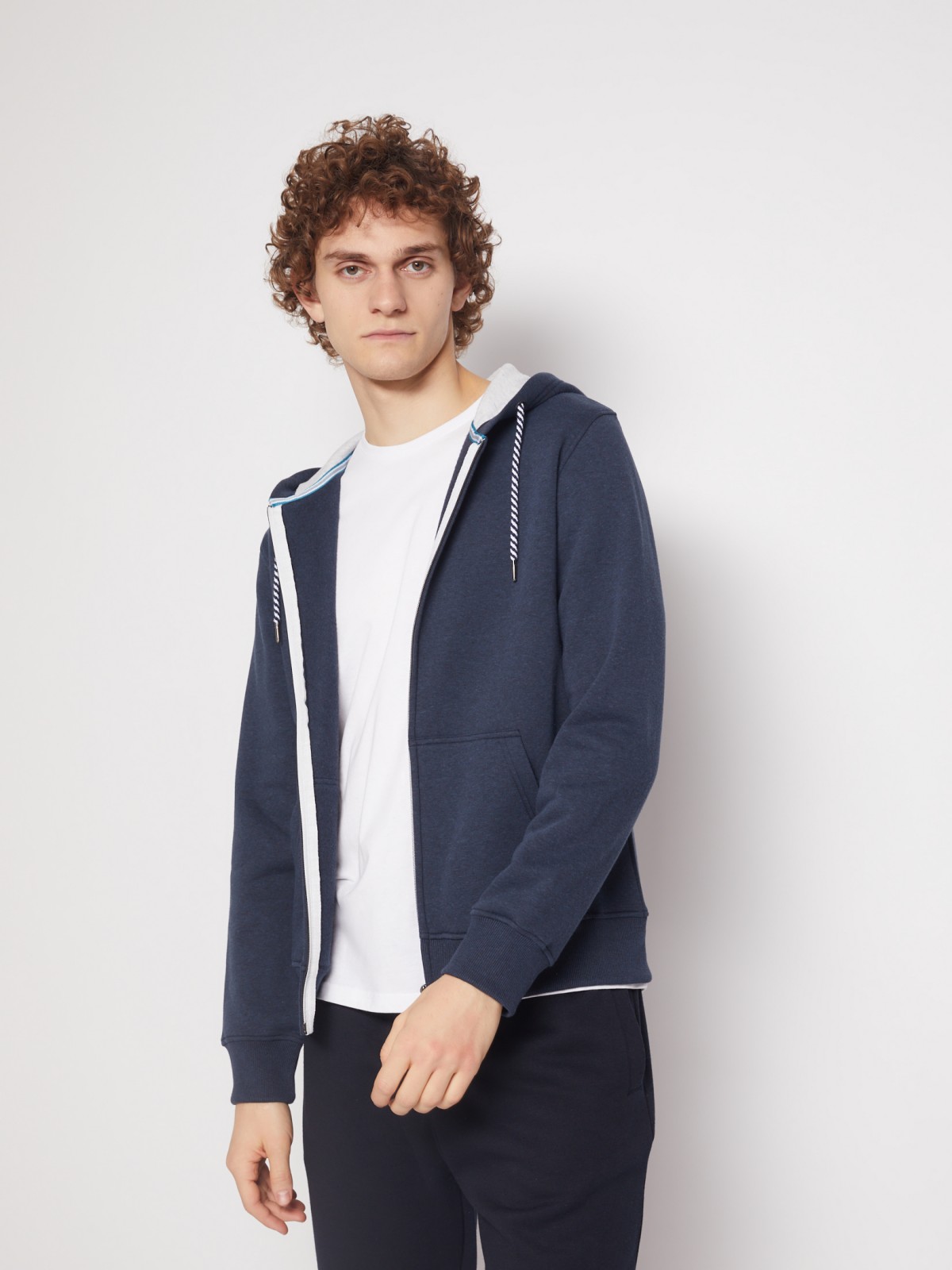 Толстовка на молнии