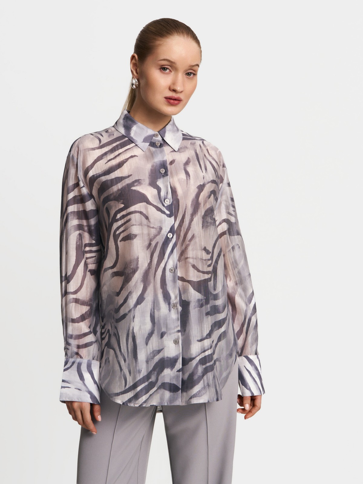 Свободная рубашка из органзы с принтом