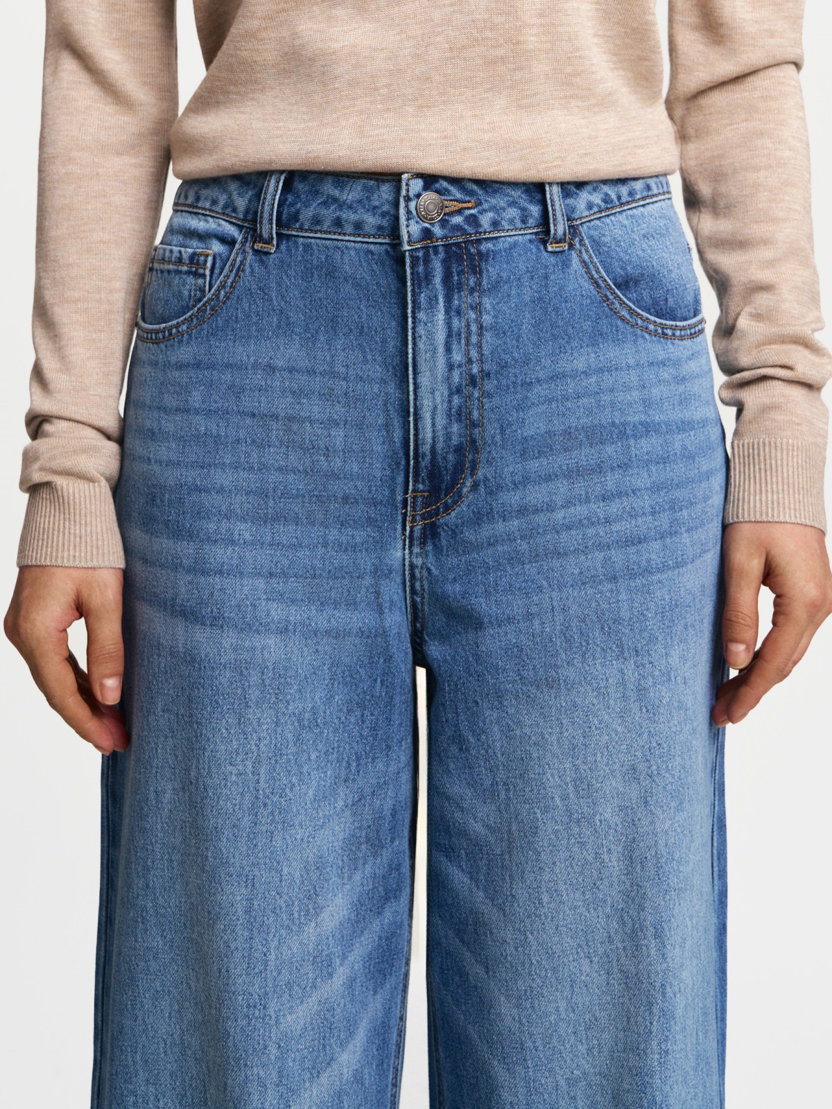 Джинсы силуэта Wide с высокой посадкой