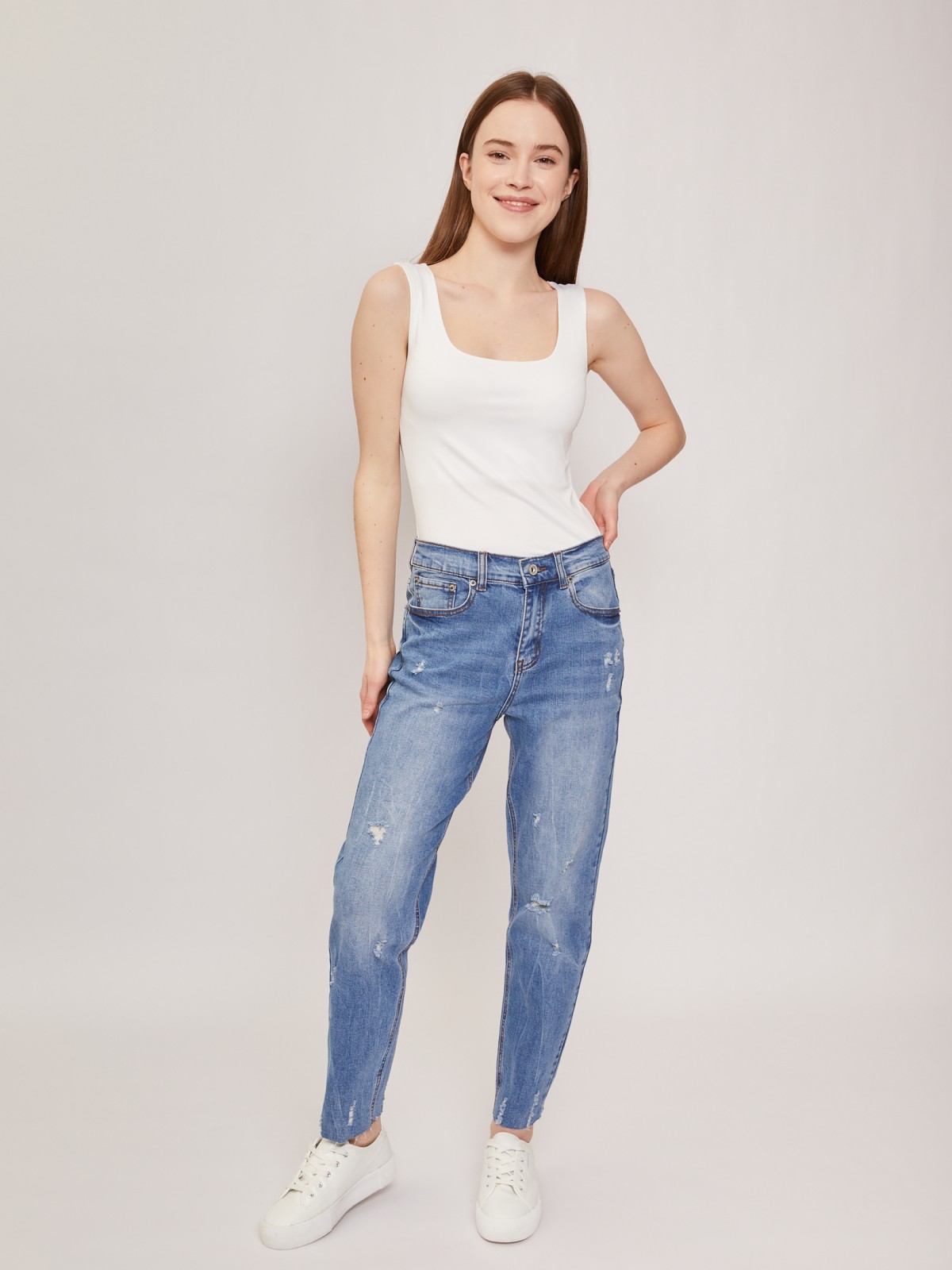 Джинсы силуэта Boyfriend