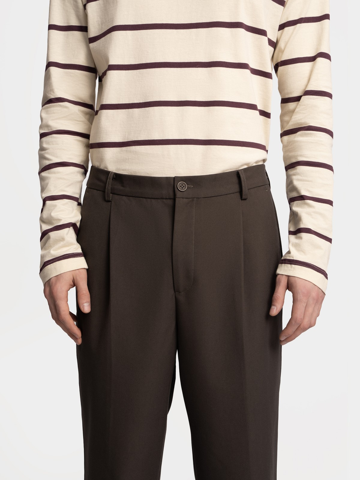 Брюки Comfort на резинке со стрелками