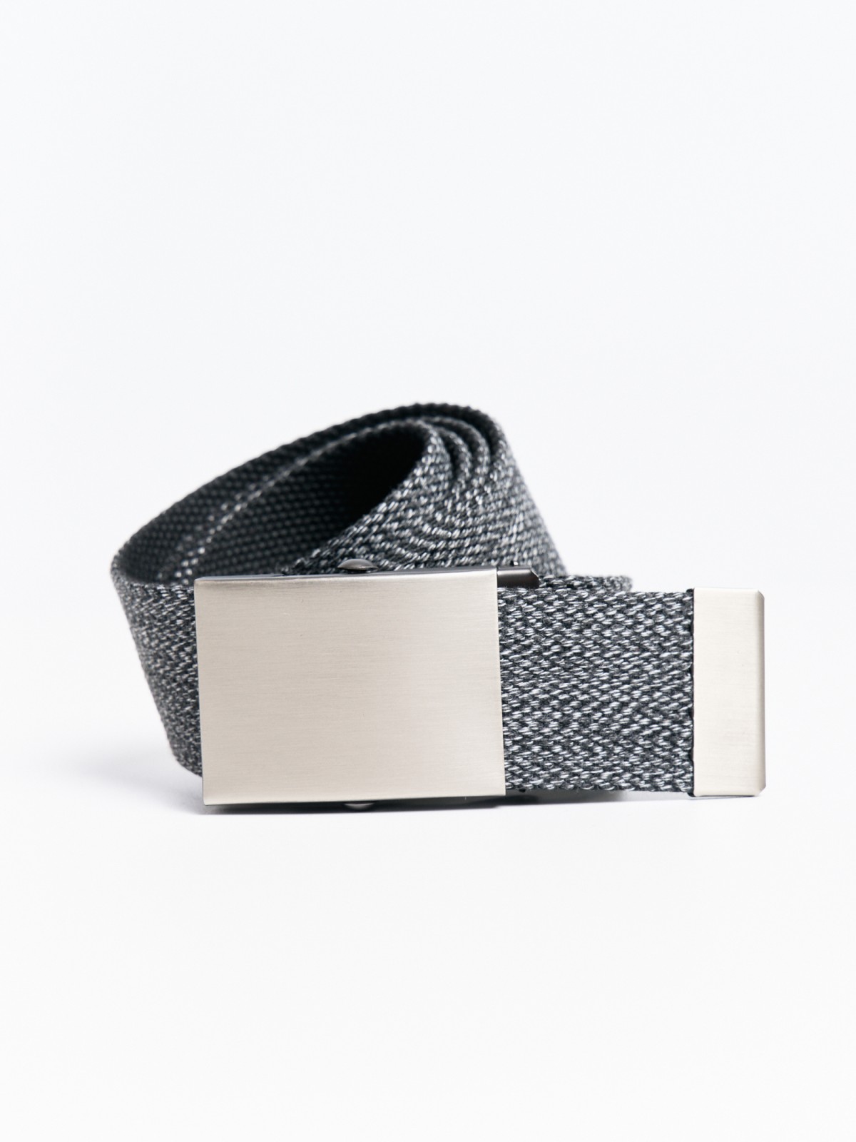 Текстильный ремень с пряжкой 299₽