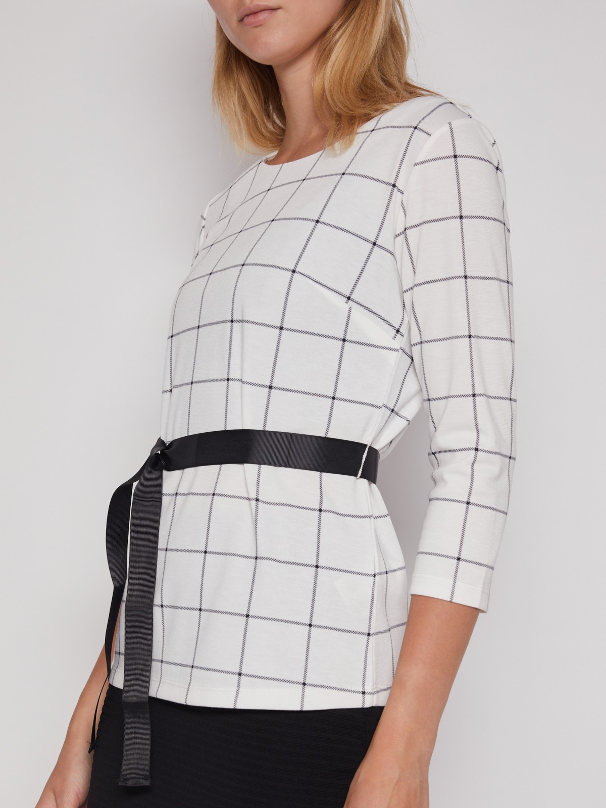 Трикотажная блузка с поясом zolla 022113110023, цвет белый, размер XS - фото 5