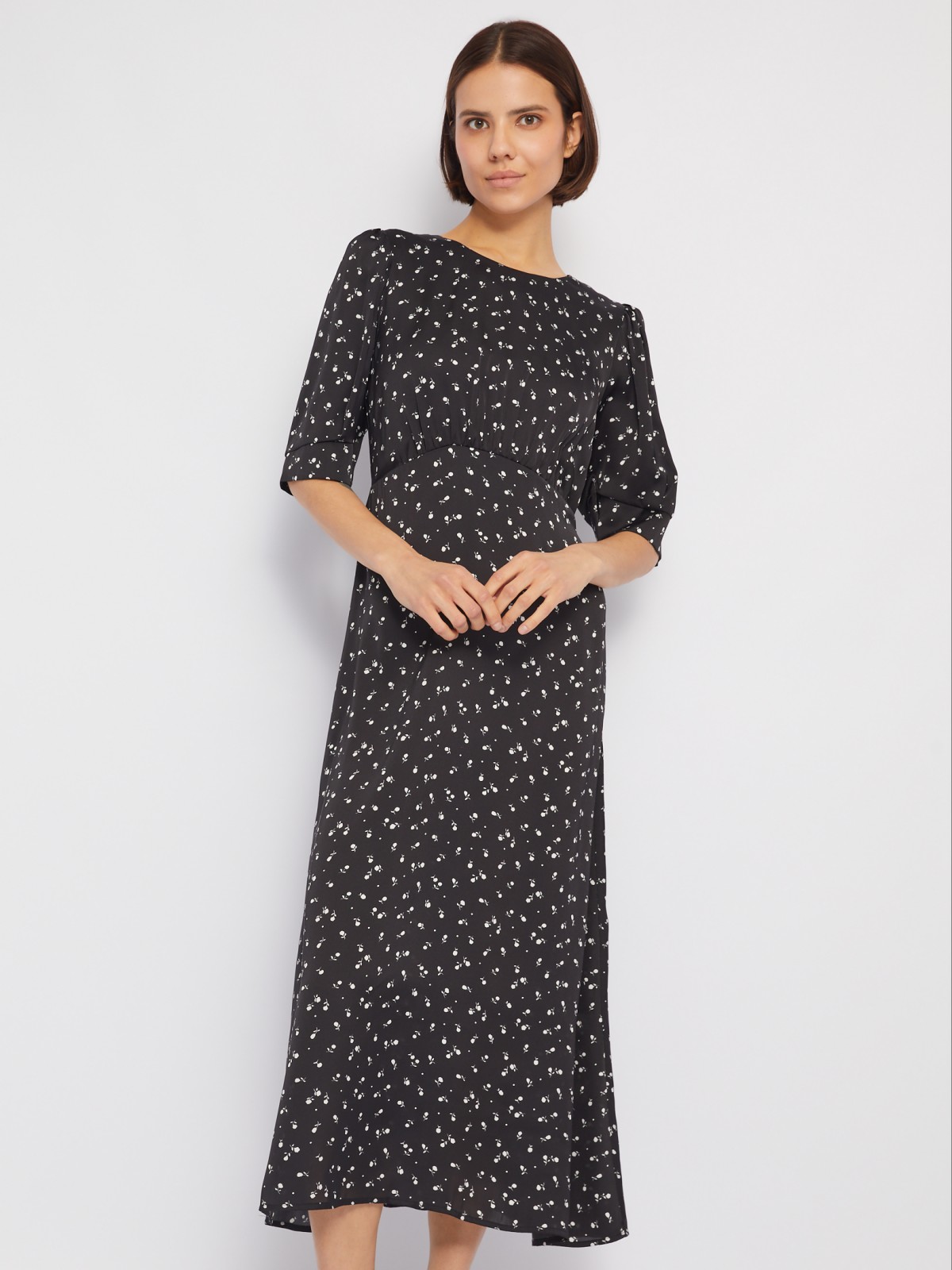 Атласное платье длины миди с принтом и высокой талией zolla 024138208121, цвет черный, размер XS