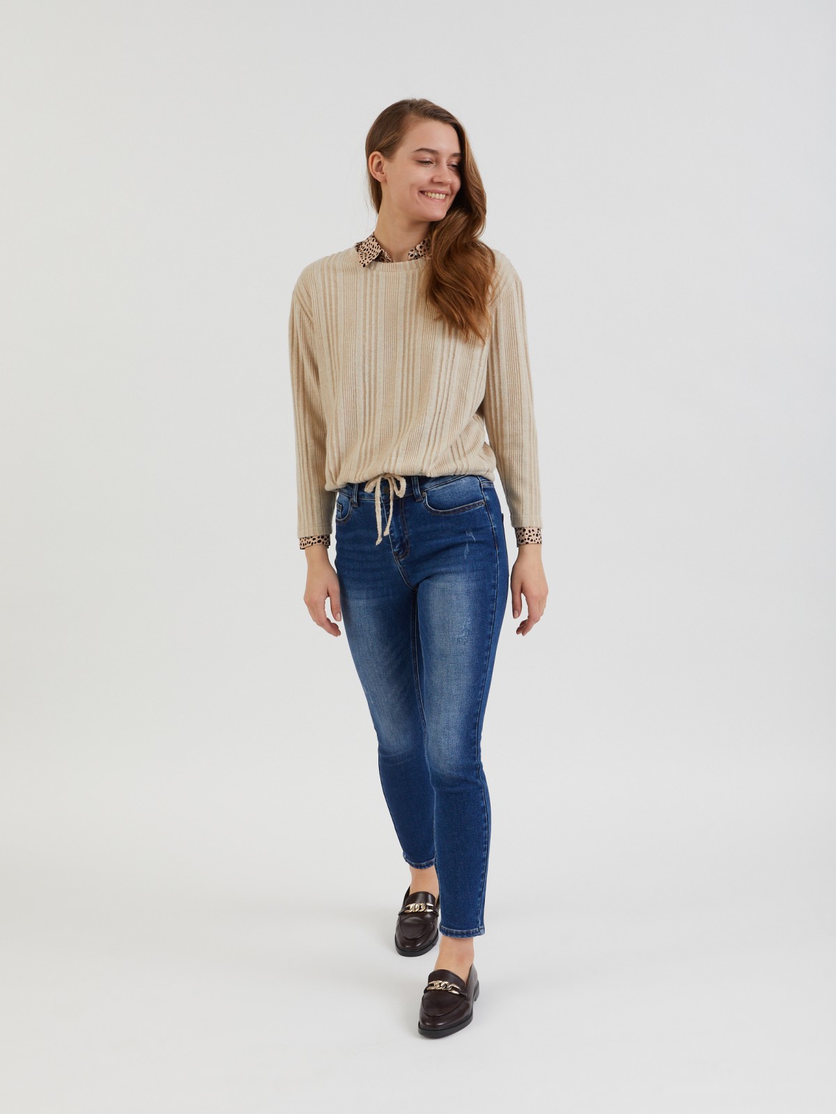 Джемпер объемного силуэта