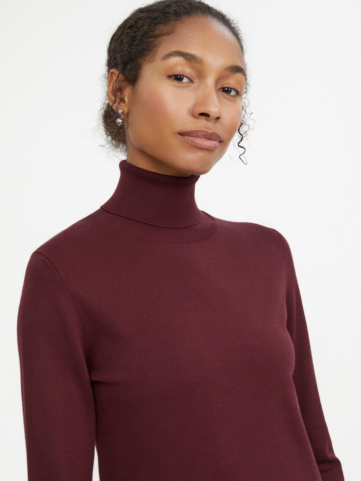 Трикотажная водолазка с горлом