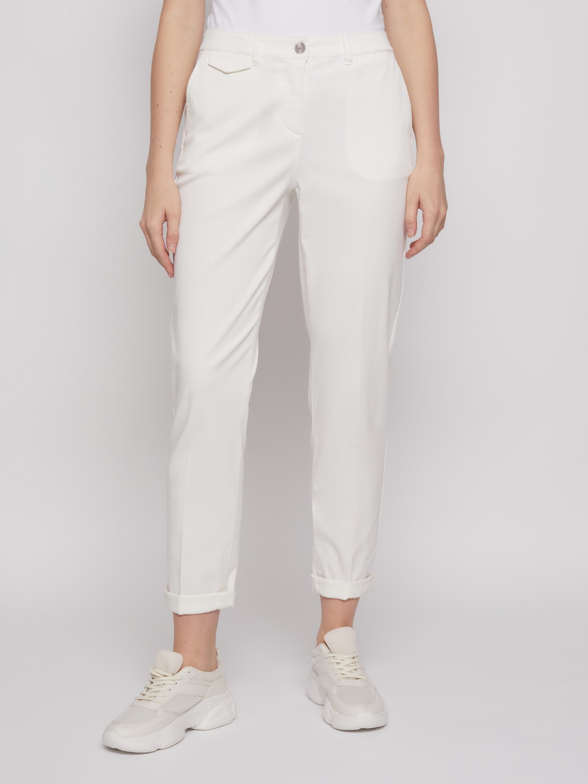 Брюки-чинос 